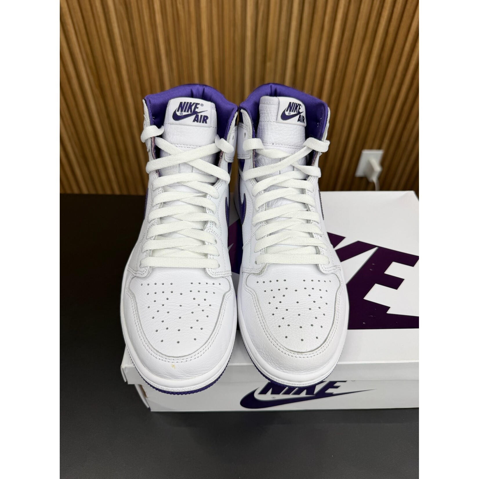 Jordan Jordan 1 Retro High Court Purple (Women's) Size 8.5W, PREOWNED