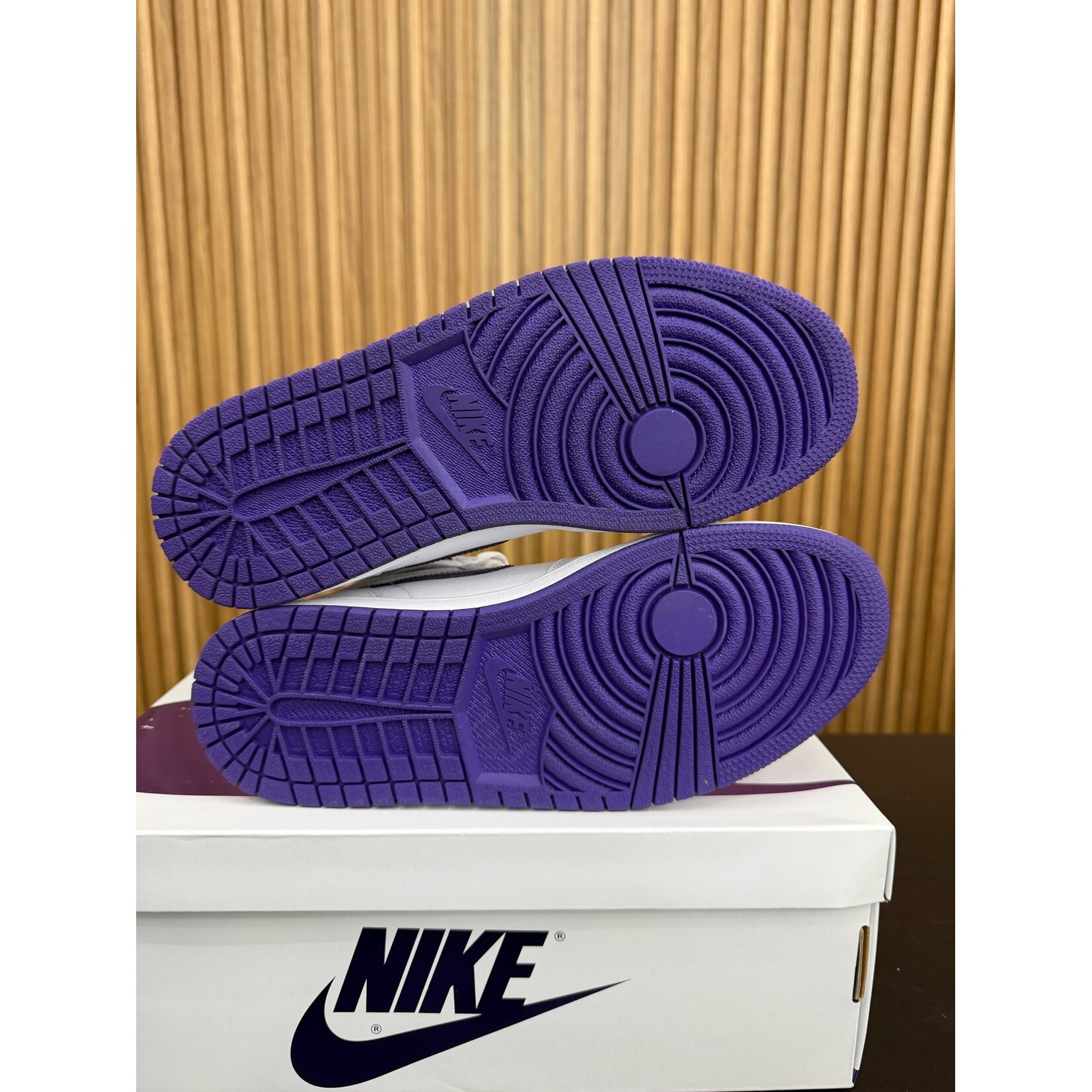 Jordan Jordan 1 Retro High Court Purple (Women's) Size 8.5W, PREOWNED