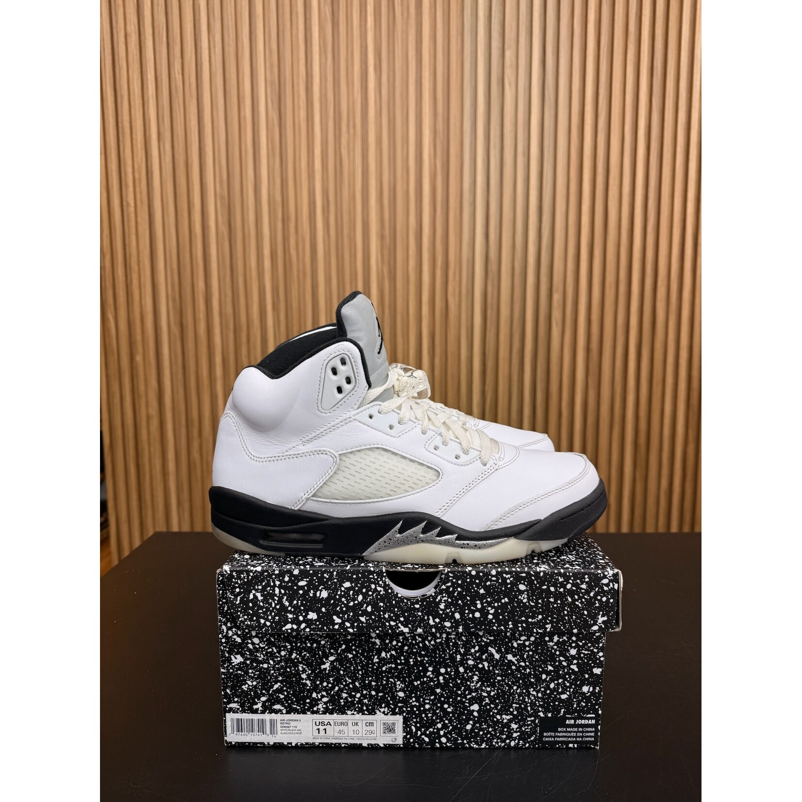 Jordan Jordan 5 Retro Reverse Metallic Size 11, PREOWNED