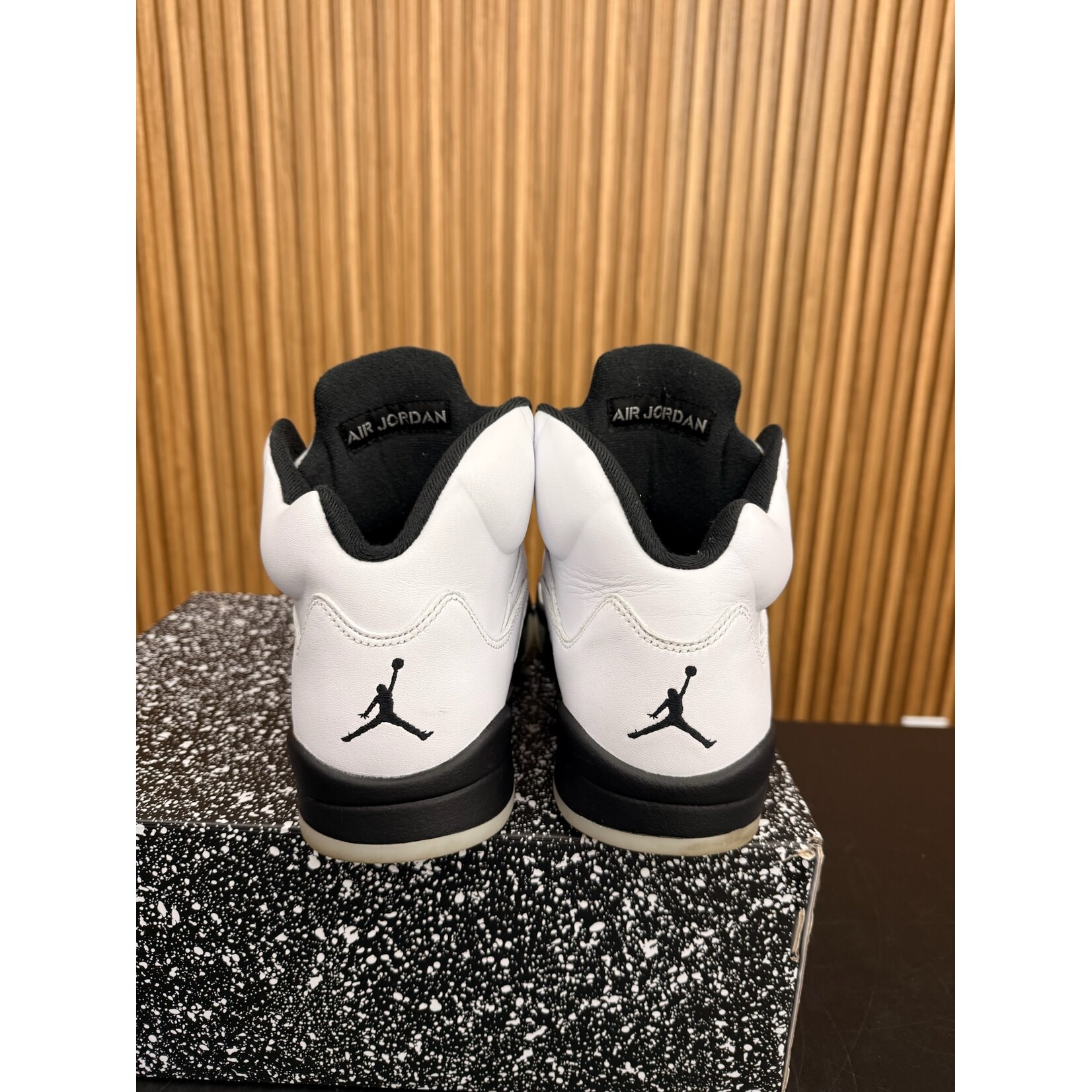Jordan Jordan 5 Retro Reverse Metallic Size 11, PREOWNED