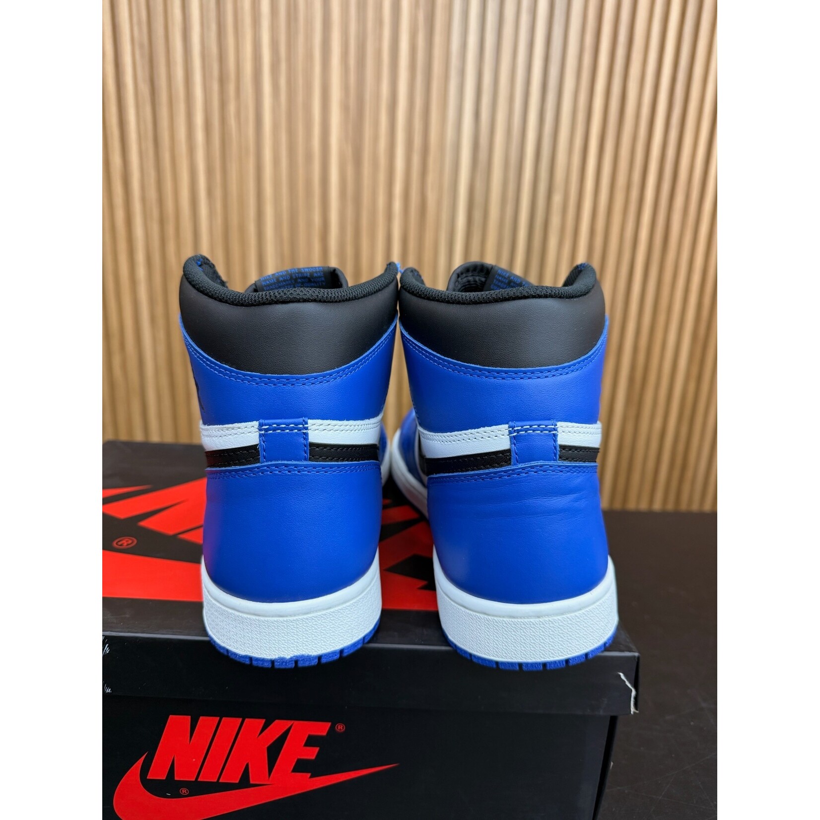 Jordan Jordan 1 Retro High Game Royal Size 10, PREOWNED