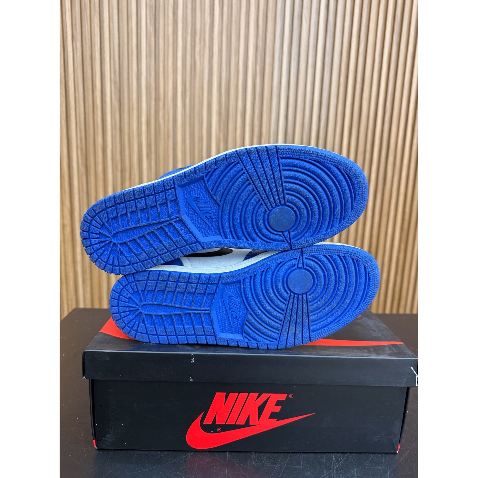Jordan Jordan 1 Retro High Game Royal Size 10, PREOWNED