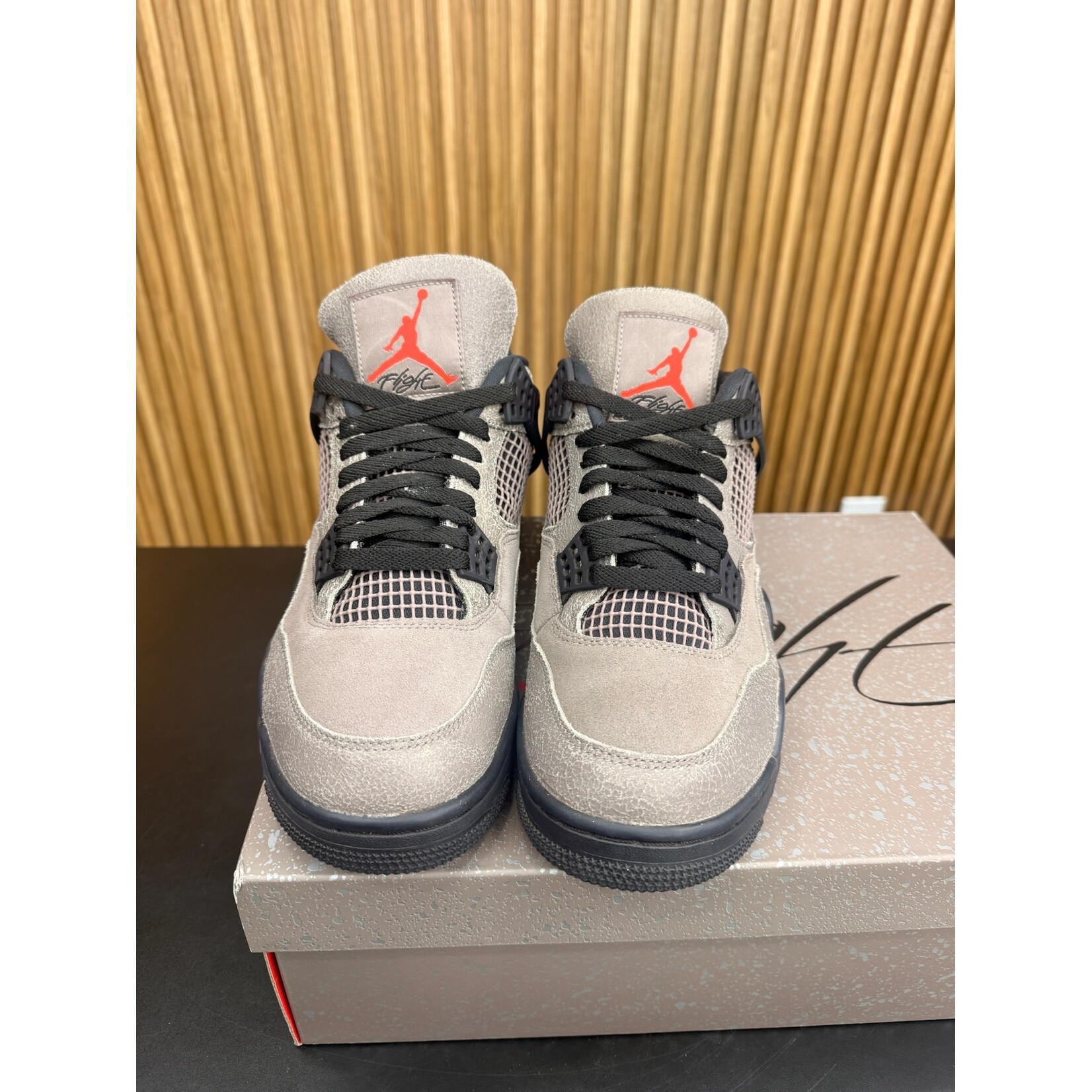 Jordan Jordan 4 Retro Taupe Haze Size 10, PREOWNED