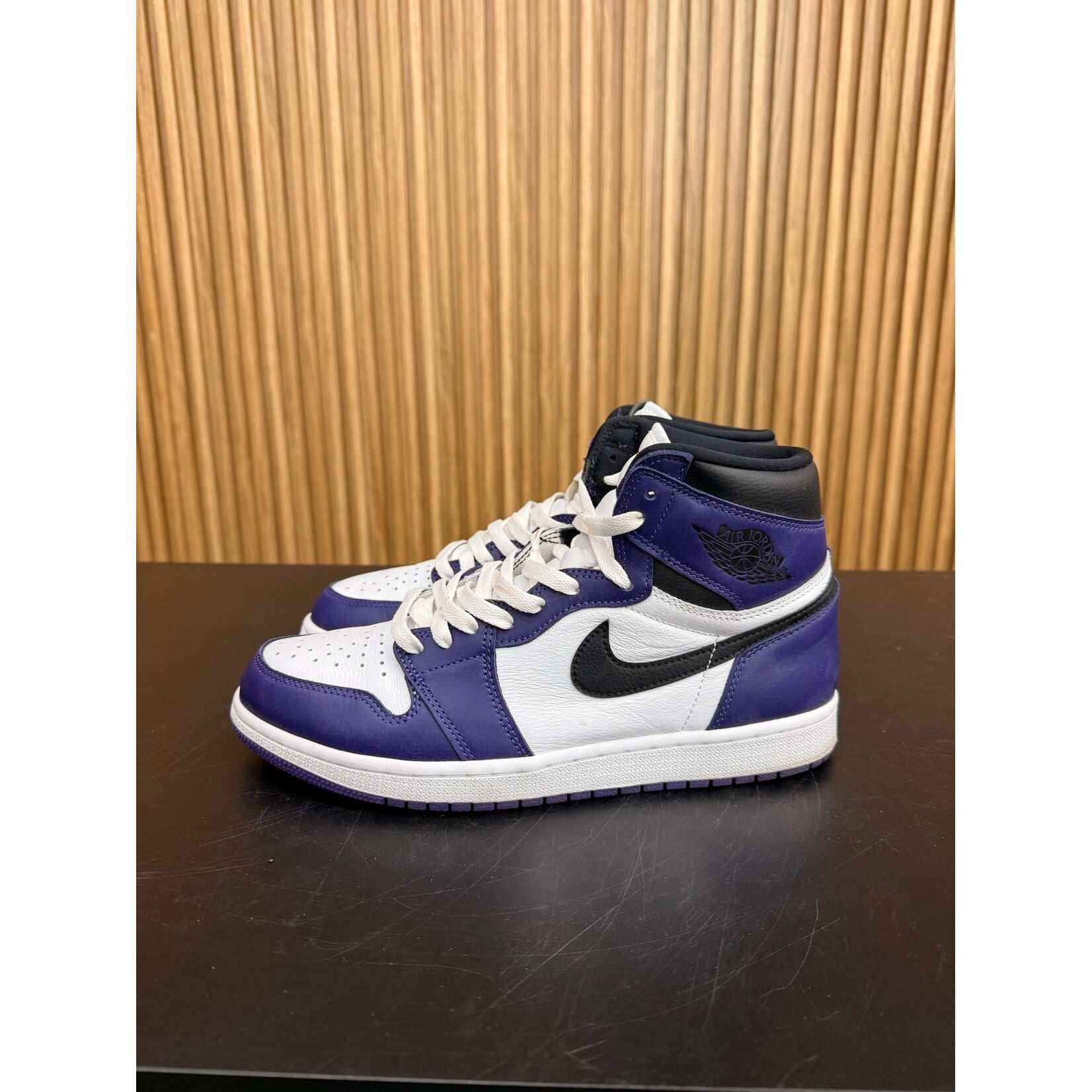 Jordan Jordan 1 Retro High Court Purple White Size 10, PREOWNED NO BOX