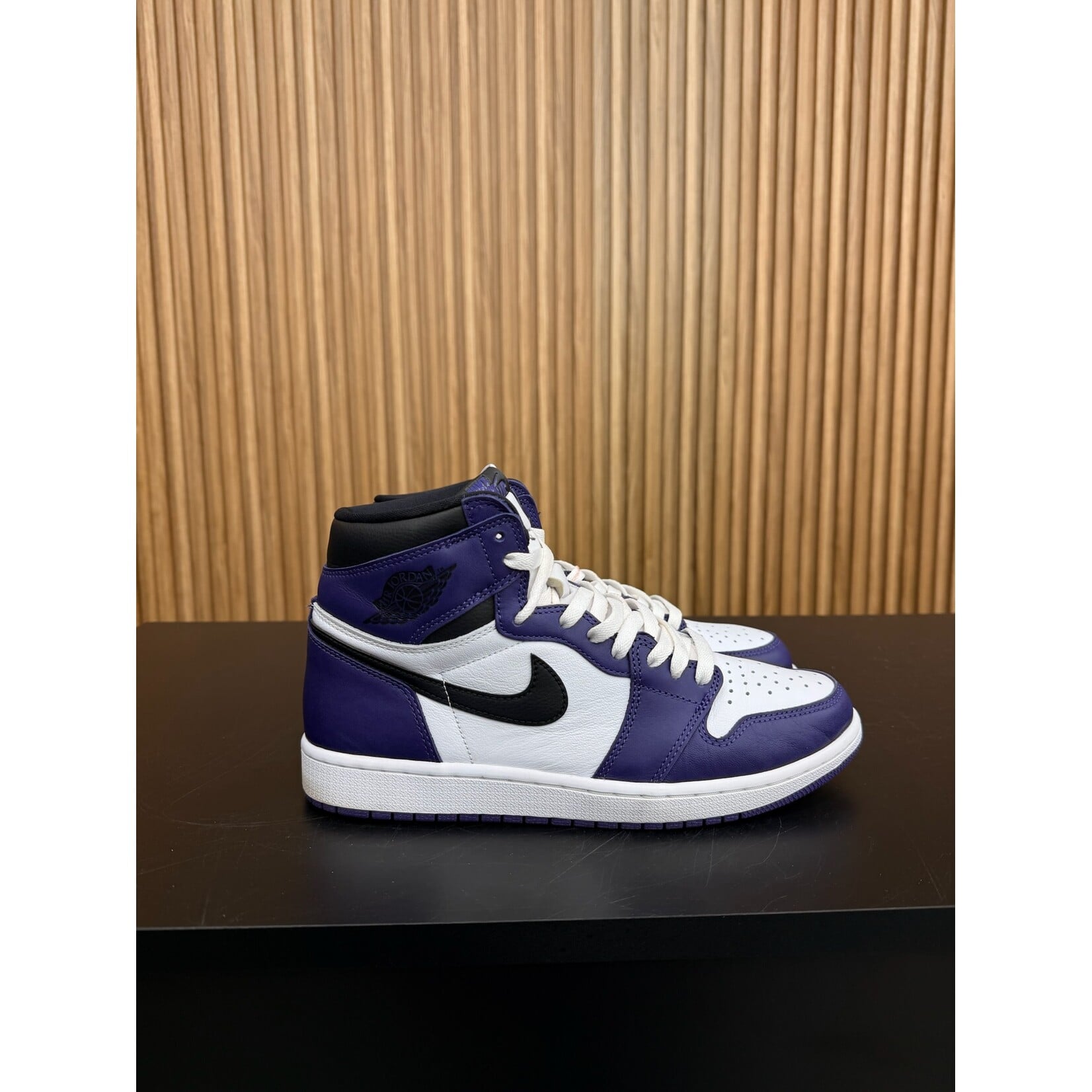 Jordan Jordan 1 Retro High Court Purple White Size 10, PREOWNED NO BOX
