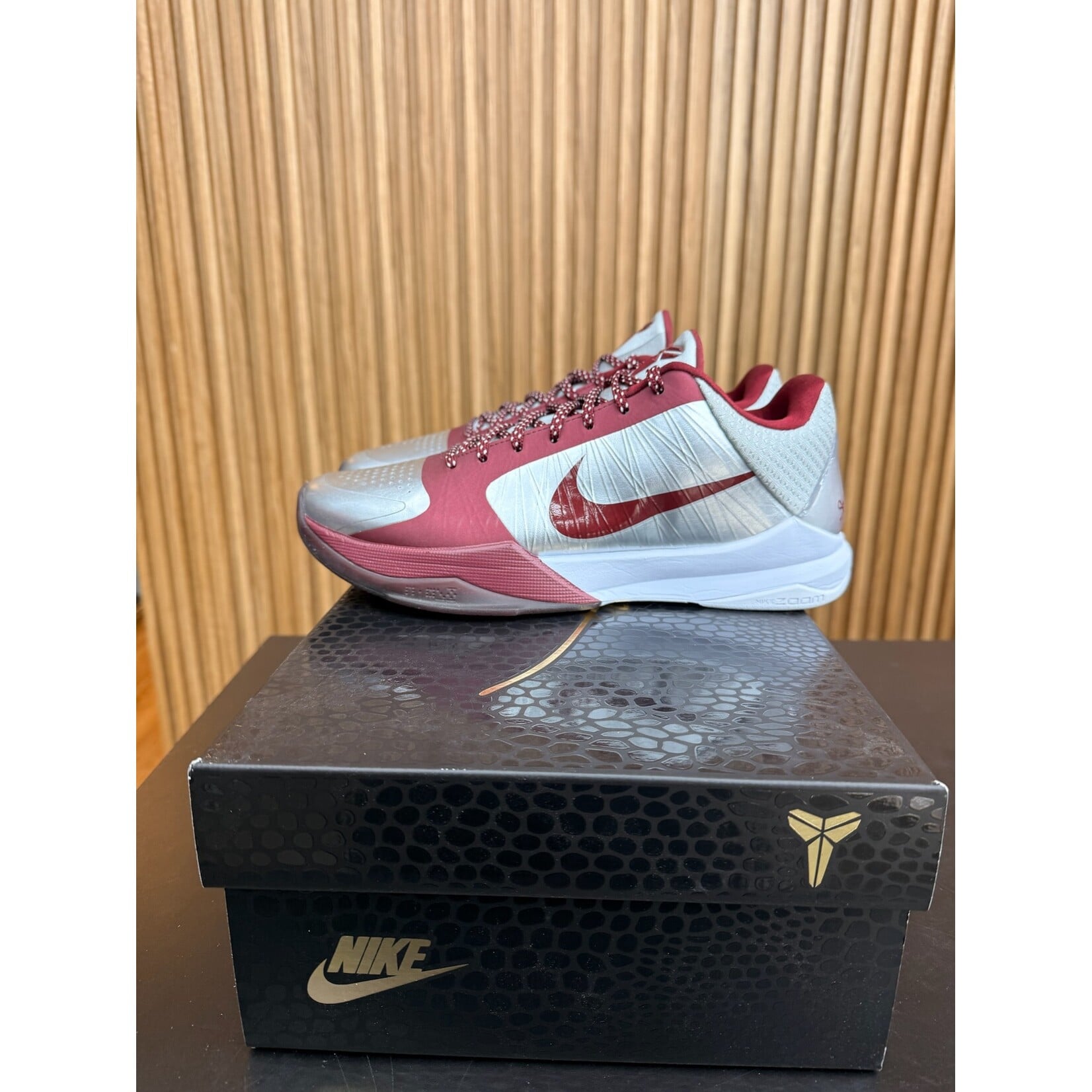 Nike Nike Kobe 5 Protro Lower Merion Aces Away (2026) Size 9, PREOWNED