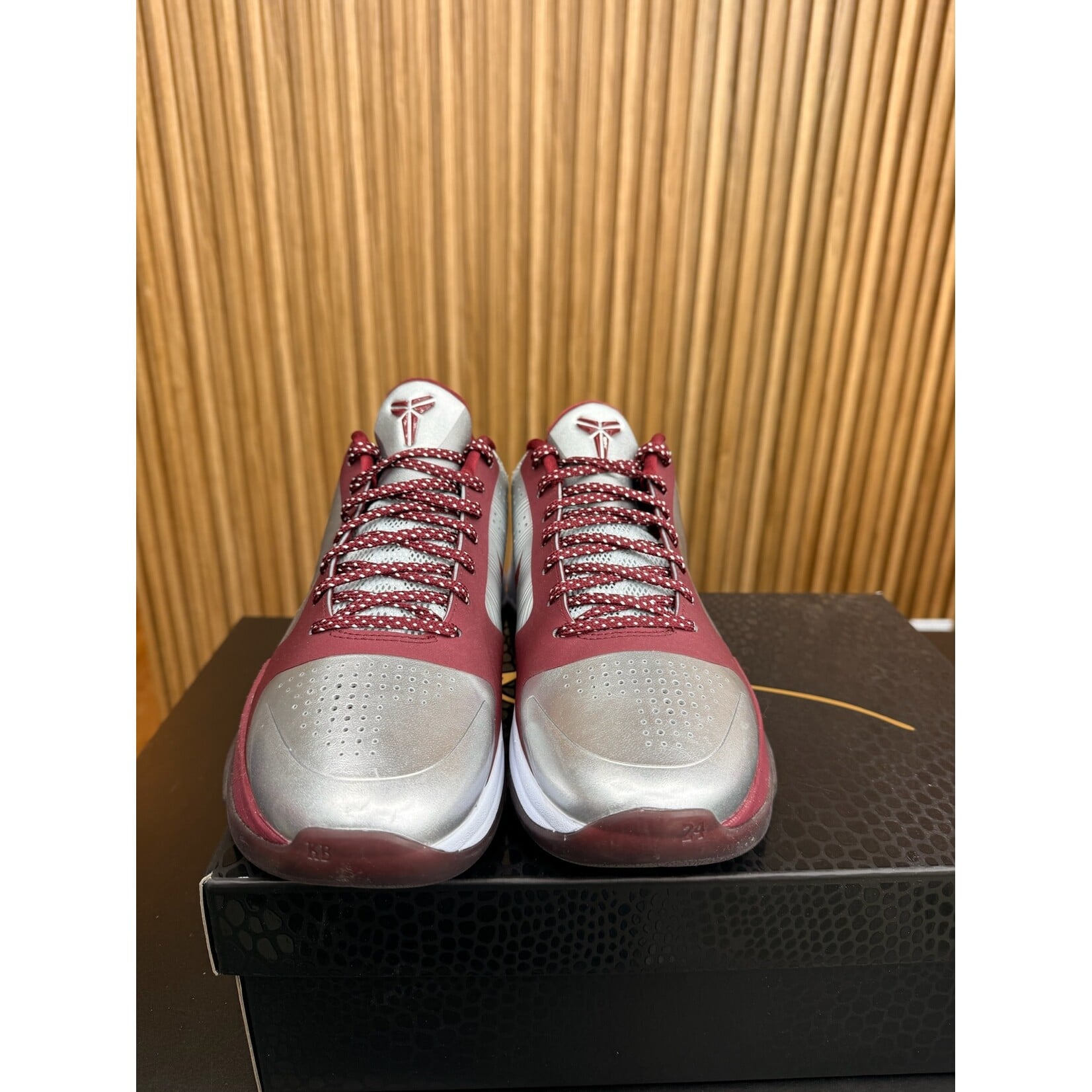 Nike Nike Kobe 5 Protro Lower Merion Aces Away (2026) Size 9, PREOWNED