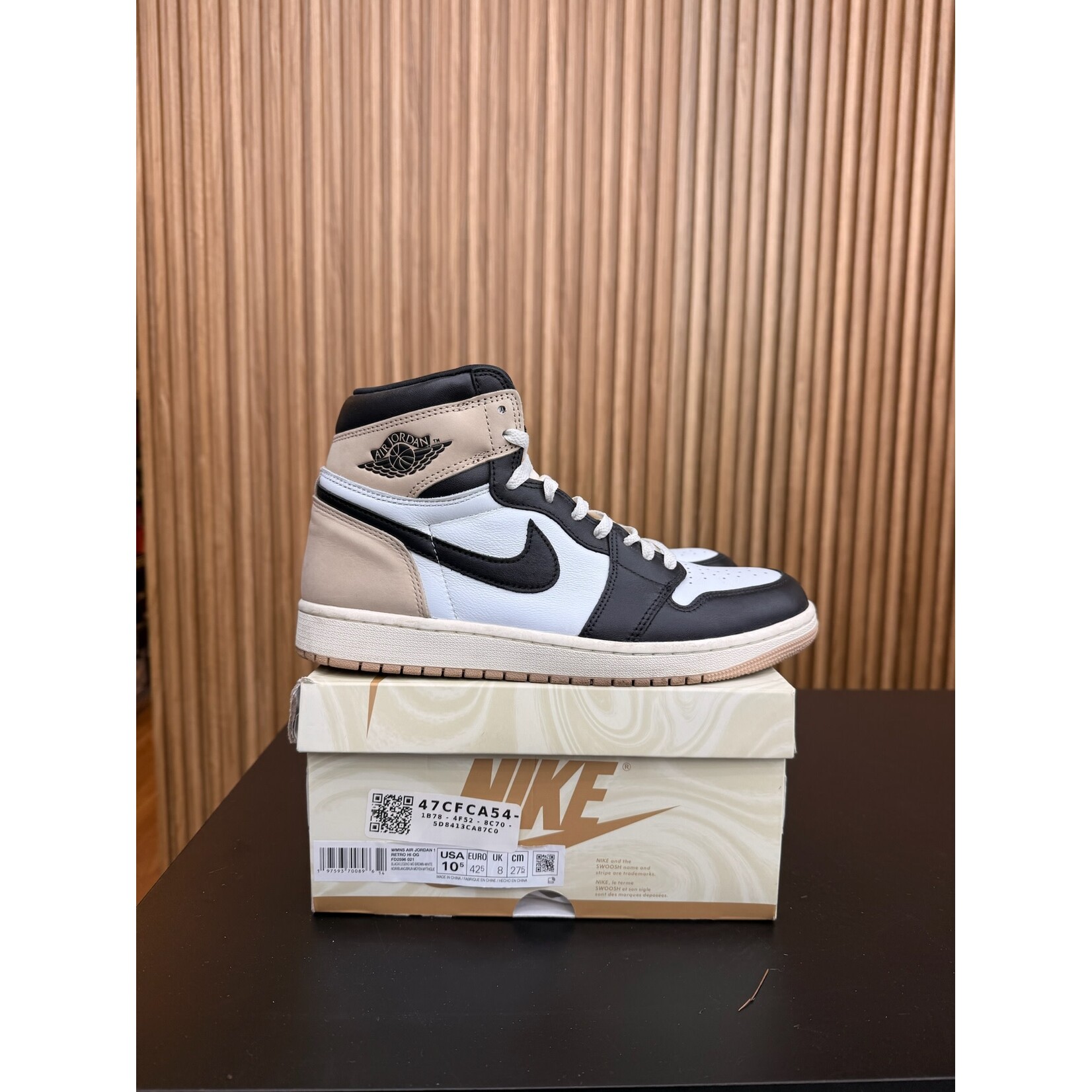 Jordan Jordan 1 Retro High OG Latte (Women's)  Size 10.5W, PREOWNED