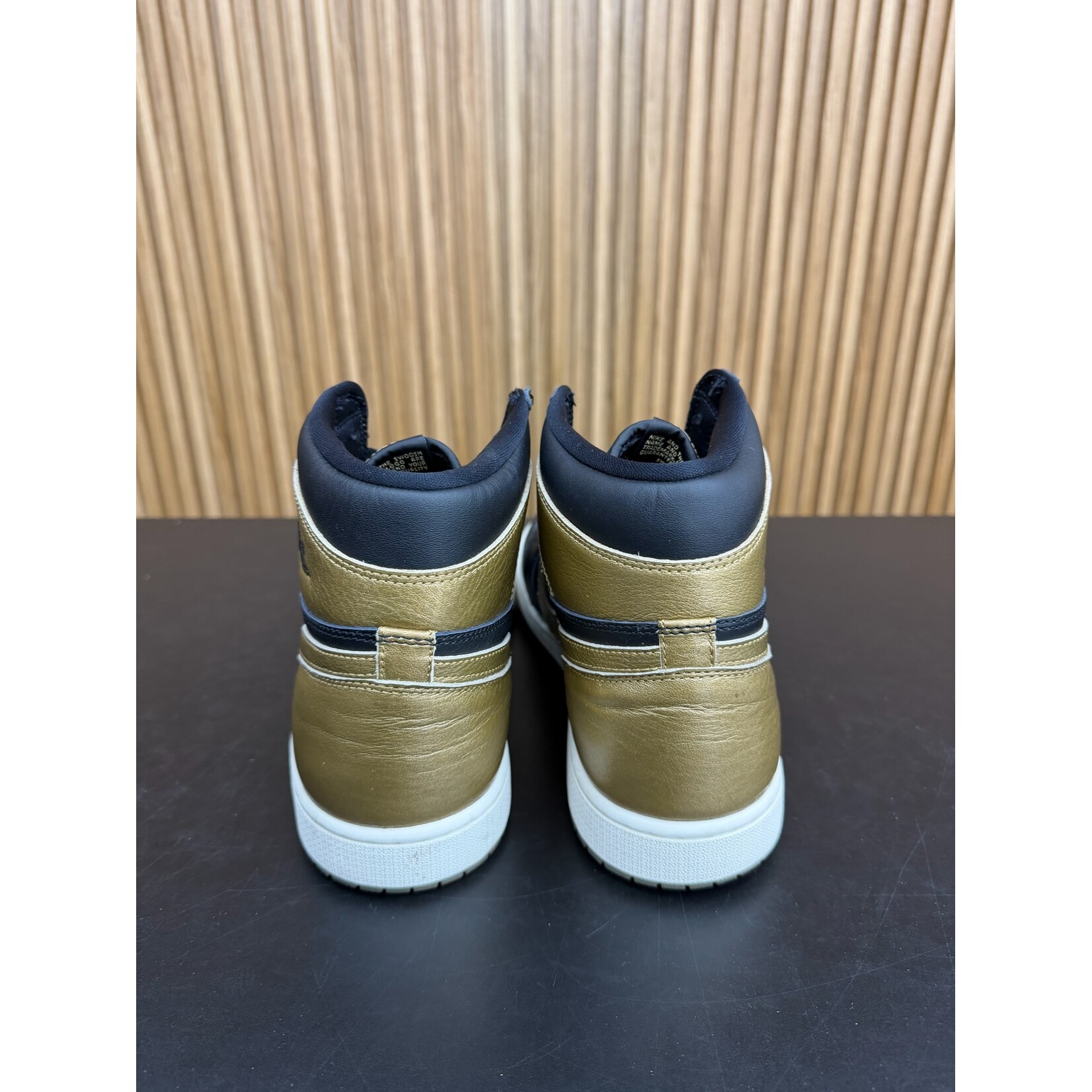 Jordan Jordan 1 Retro High OG Black Metallic Gold Size 13, PREOWNED NO BOX