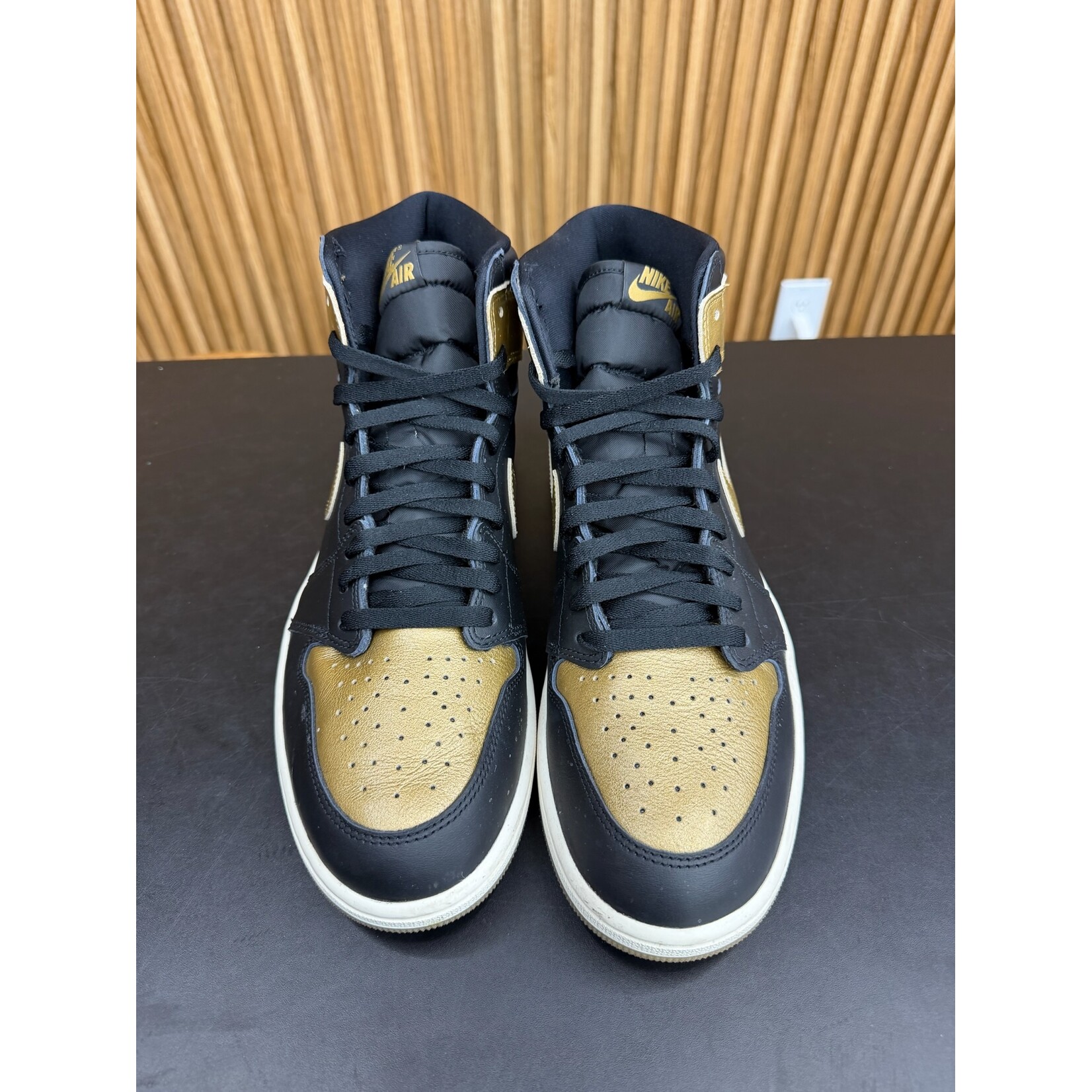Jordan Jordan 1 Retro High OG Black Metallic Gold Size 13, PREOWNED NO BOX