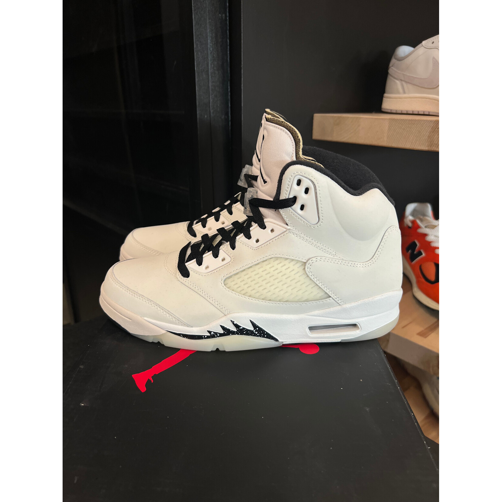 Jordan Jordan 5 Retro SE Sail Size 9, PREOWNED*