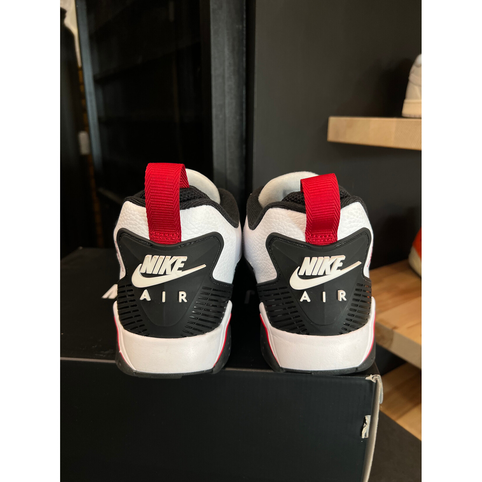 Jordan Jordan MVP 92 White Black Gym Red Size 12, PREOWNED*