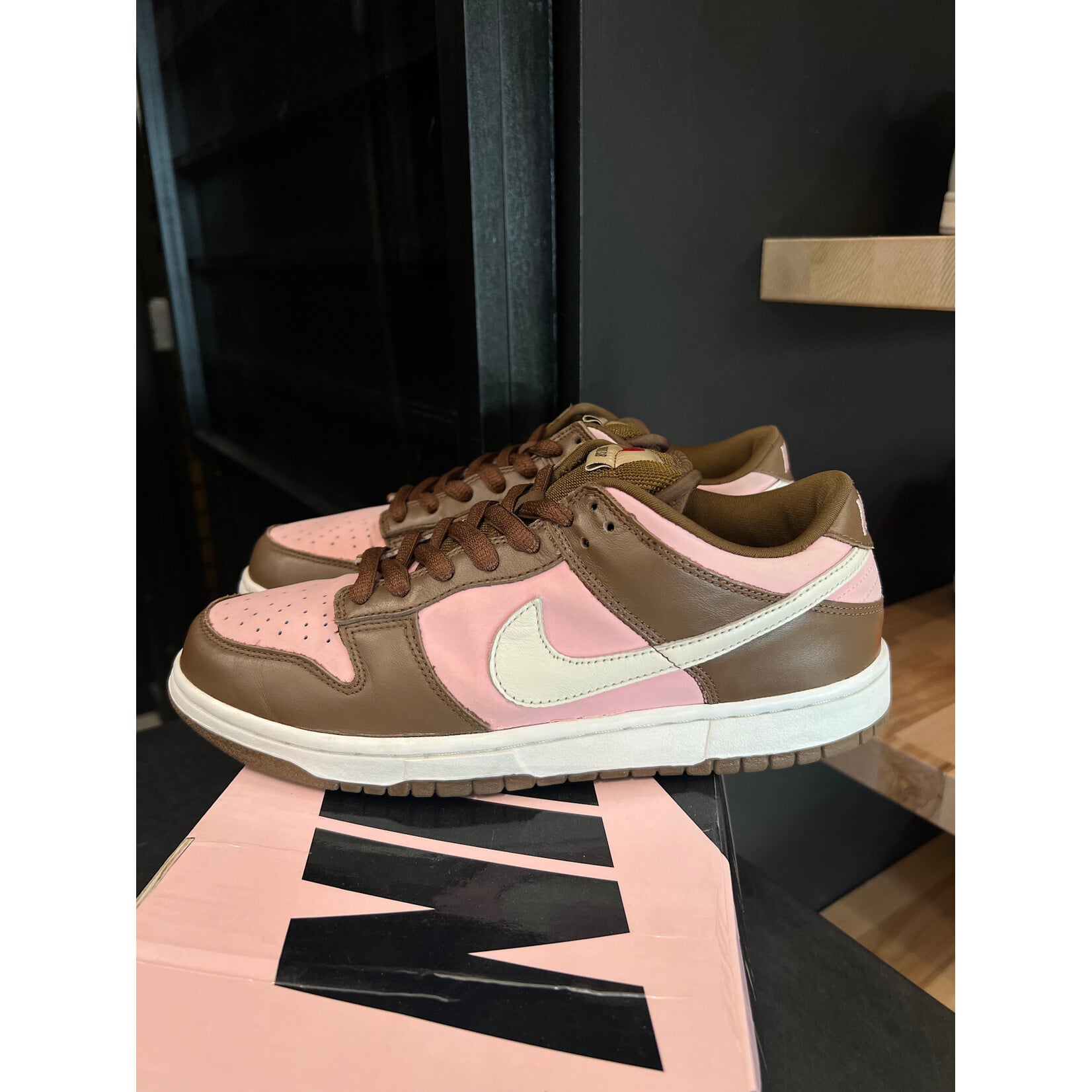 Nike Nike SB Dunk Low Stussy Cherry Size 9, PREOWNED*