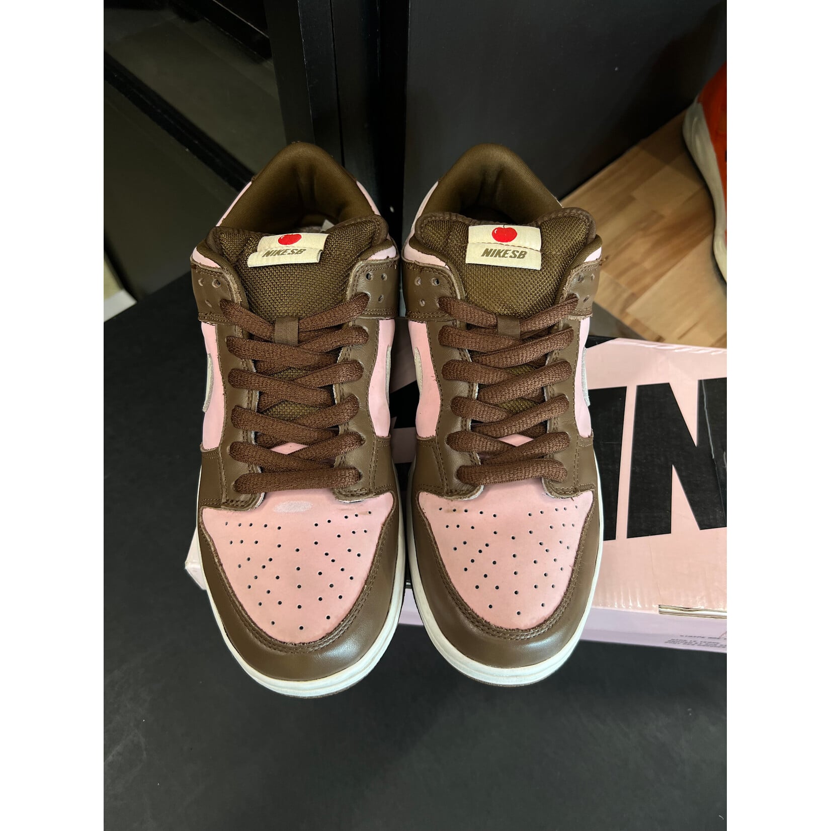 Nike Nike SB Dunk Low Stussy Cherry Size 9, PREOWNED*