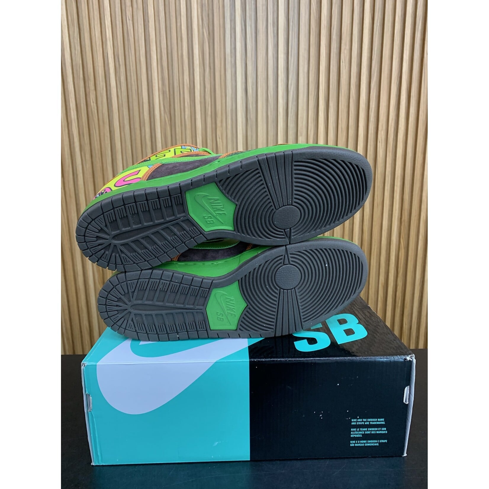 Nike Nike SB Dunk Low De La Soul (2015) Size 11.5, PREOWNED