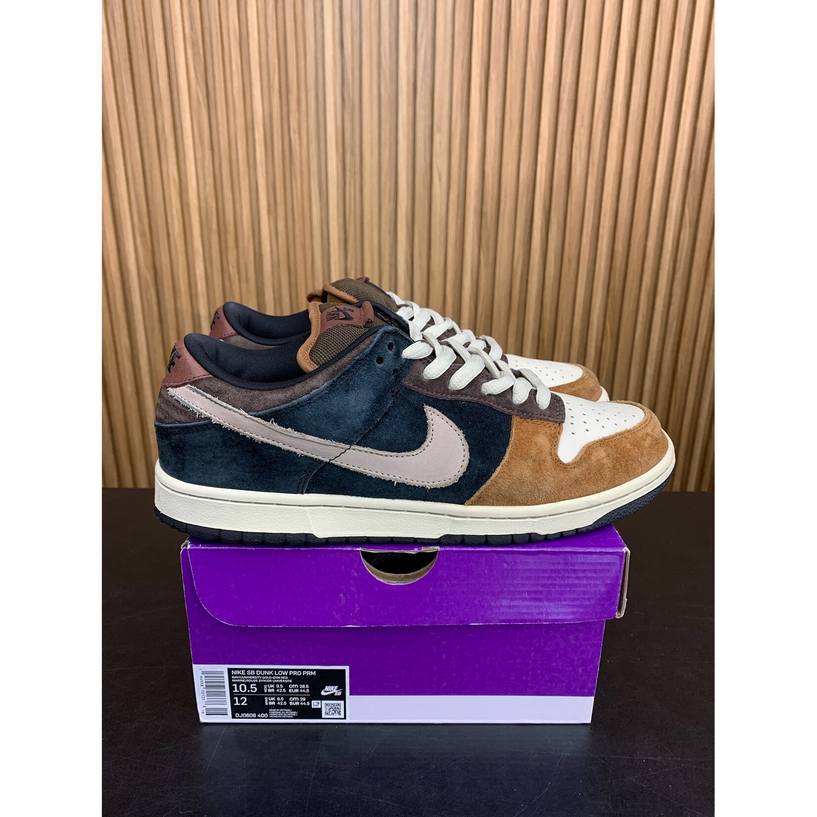 Nike Nike SB Dunk Low Joe Strummer Size 11, PREOWNED NO BOX