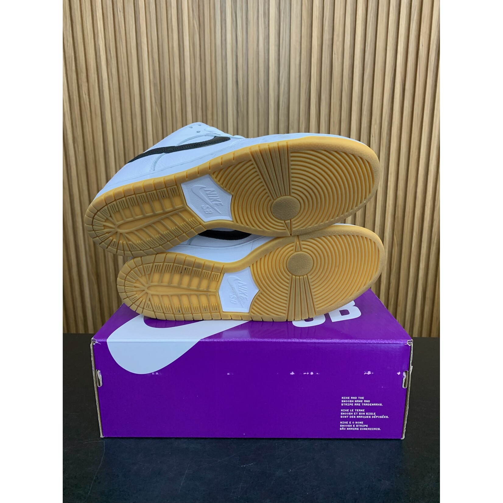 Nike Nike SB Dunk Low Pro White Gum Size 11.5, PREOWNED