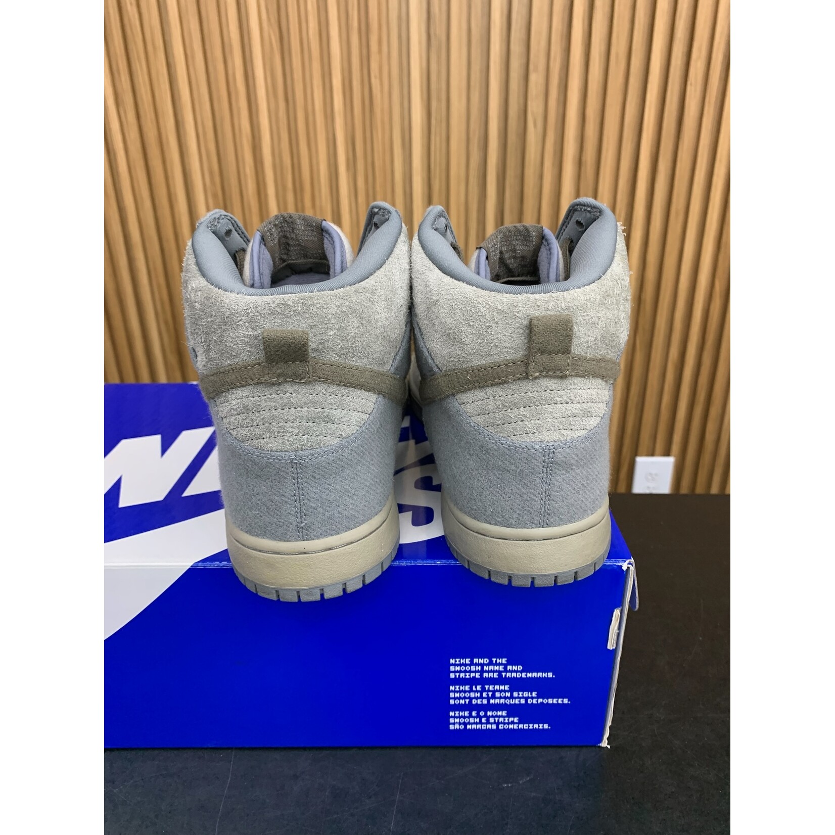 Nike Nike SB Dunk High Tauntaun Size 11, PREOWNED