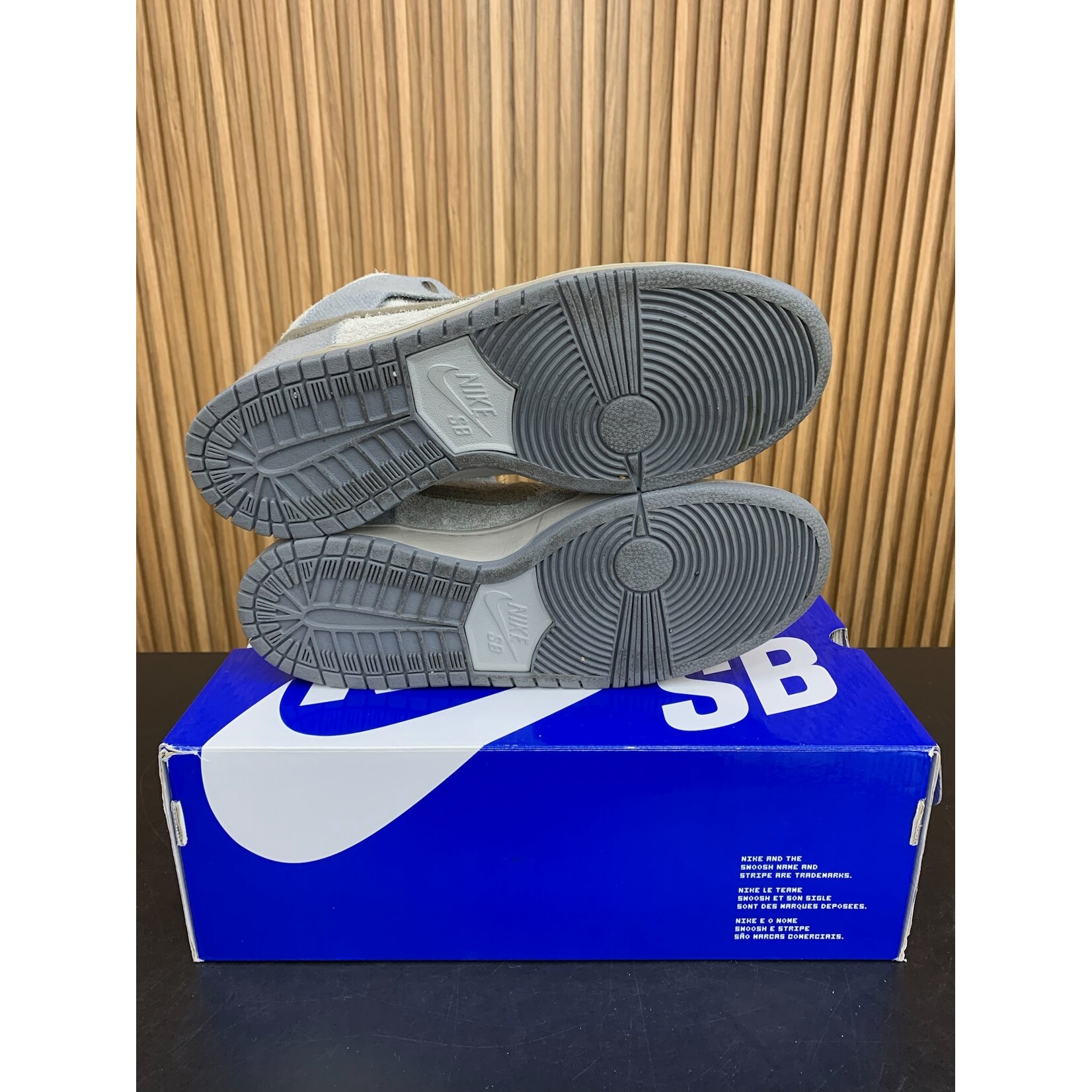 Nike Nike SB Dunk High Tauntaun Size 11, PREOWNED