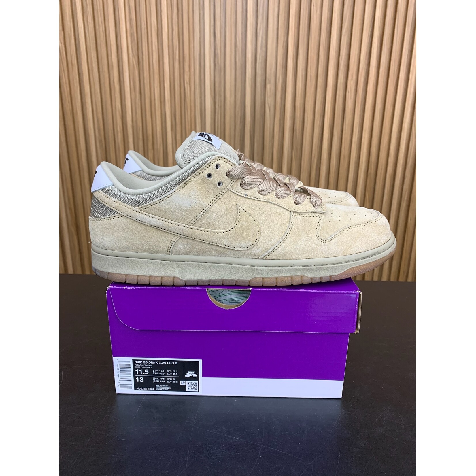 Nike Nike SB Dunk Low Pro B Parachute Beige Size 11.5, PREOWNED
