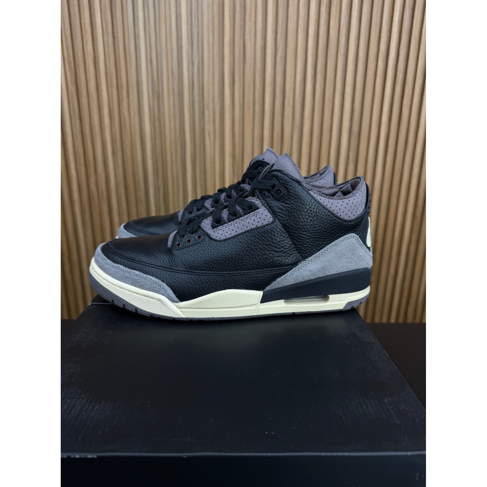 Jordan Jordan 3 Retro OG SP A Ma Maniére While You Were Sleeping (Women's) Size 12.5, PREOWNED