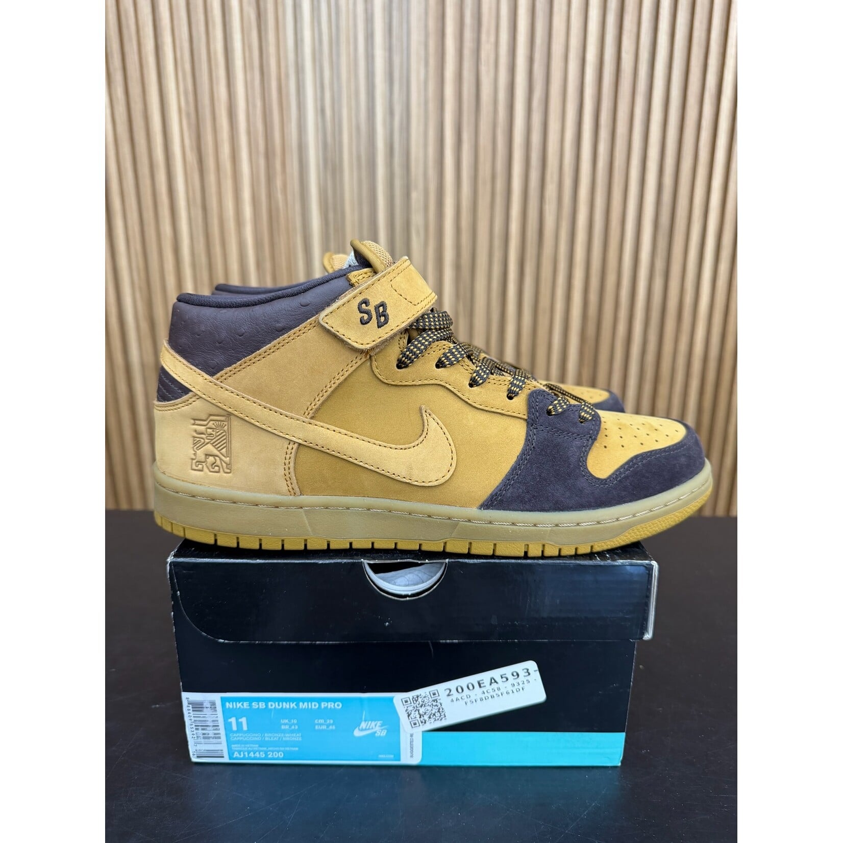 Nike Nike SB Dunk Mid Lewis Marnell Size 11, PREOWNED