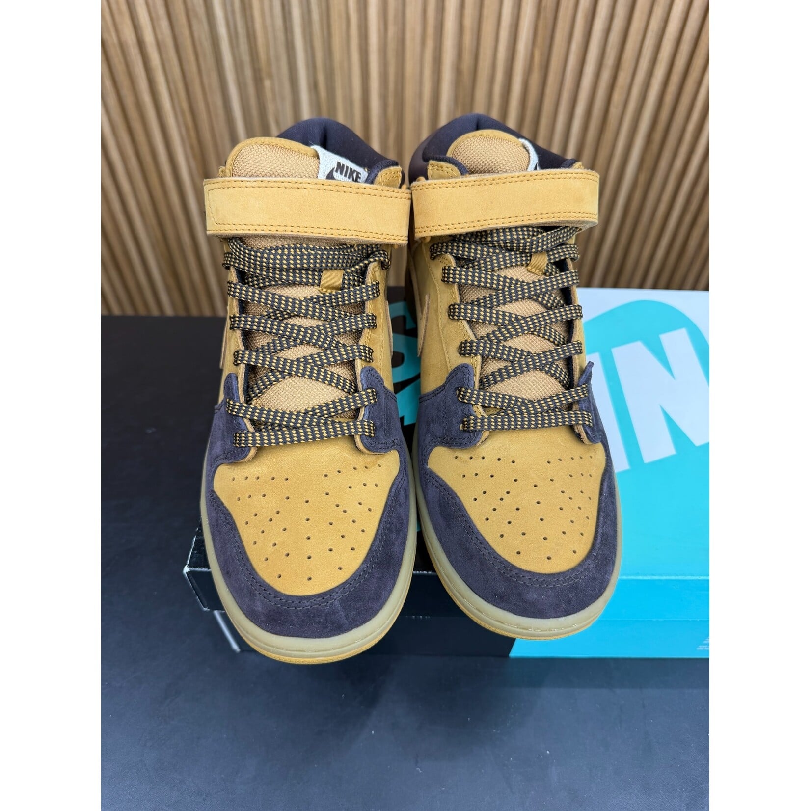 Nike Nike SB Dunk Mid Lewis Marnell Size 11, PREOWNED