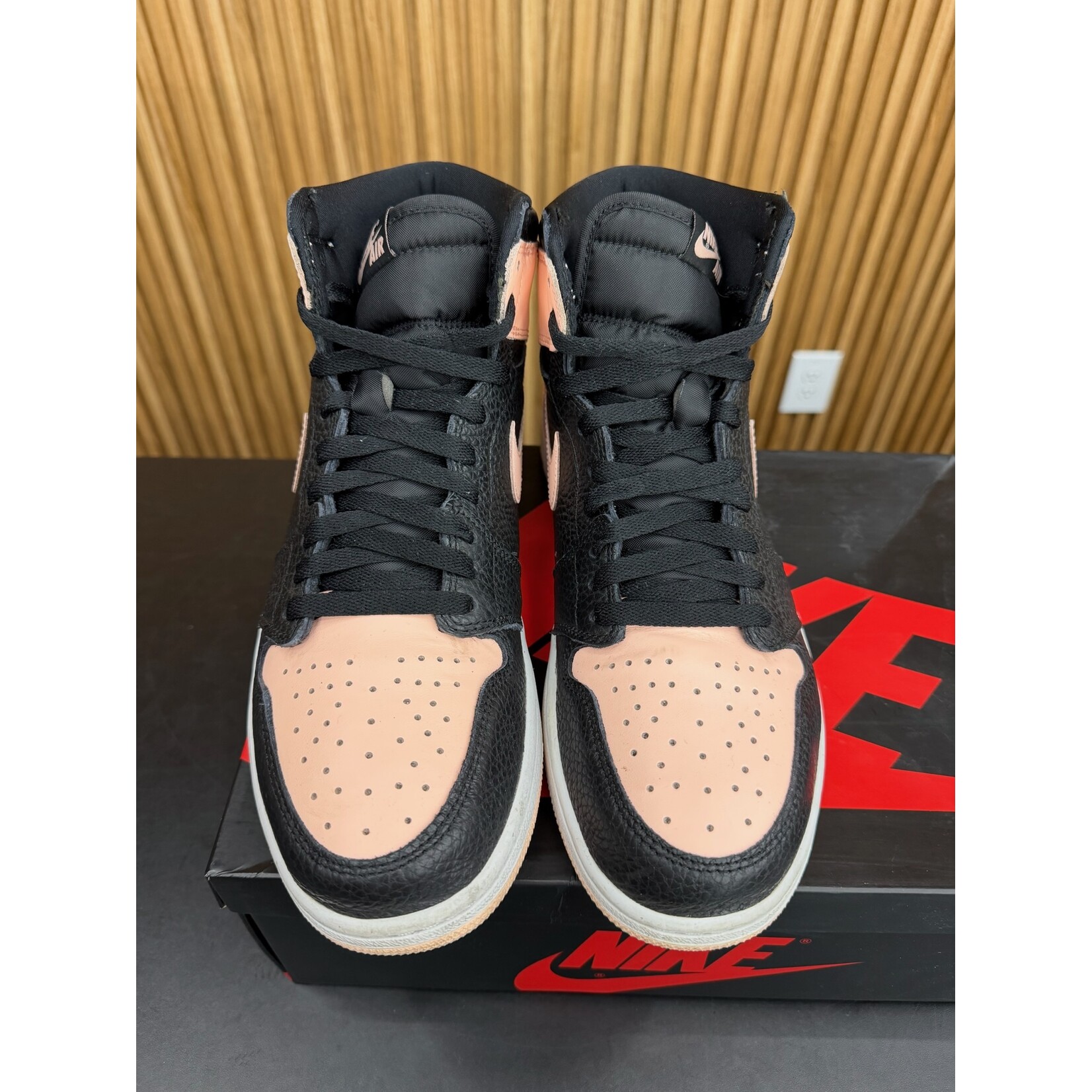 Jordan Jordan 1 Retro High Black Crimson Tint Size 10.5, PREOWNED