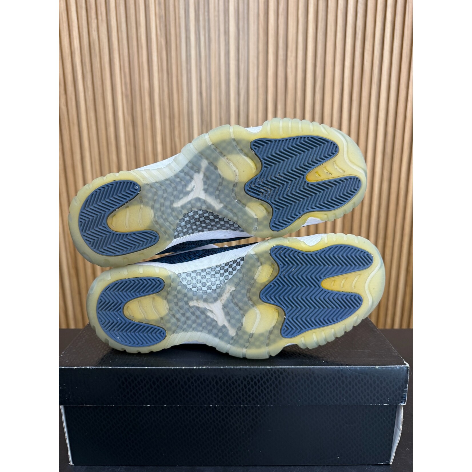 Jordan Jordan 11 Retro Low Snake Navy (2019) Size 10.5, PREOWNED