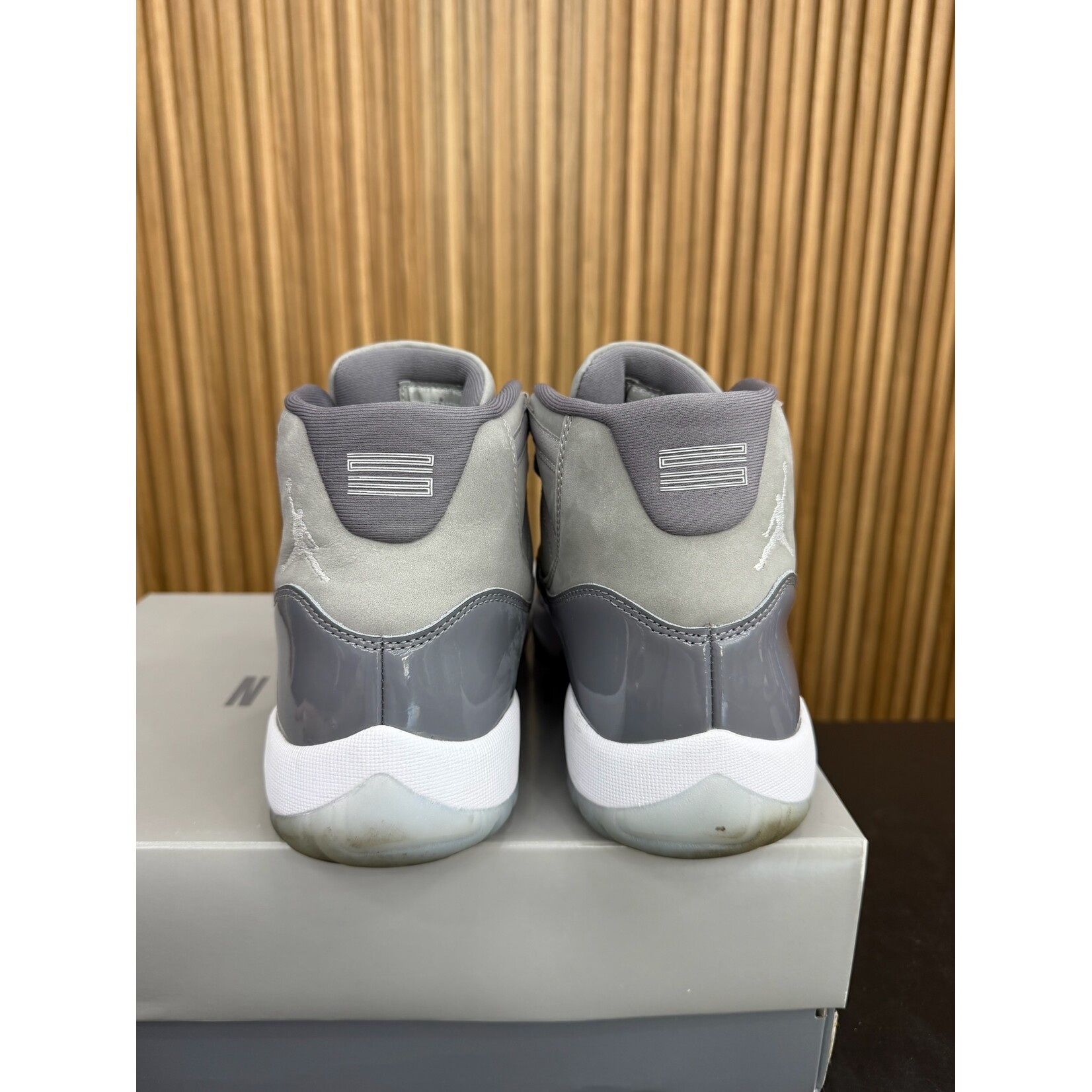 Jordan Jordan 11 Retro Cool Grey (2021) Size 10.5, PREOWNED
