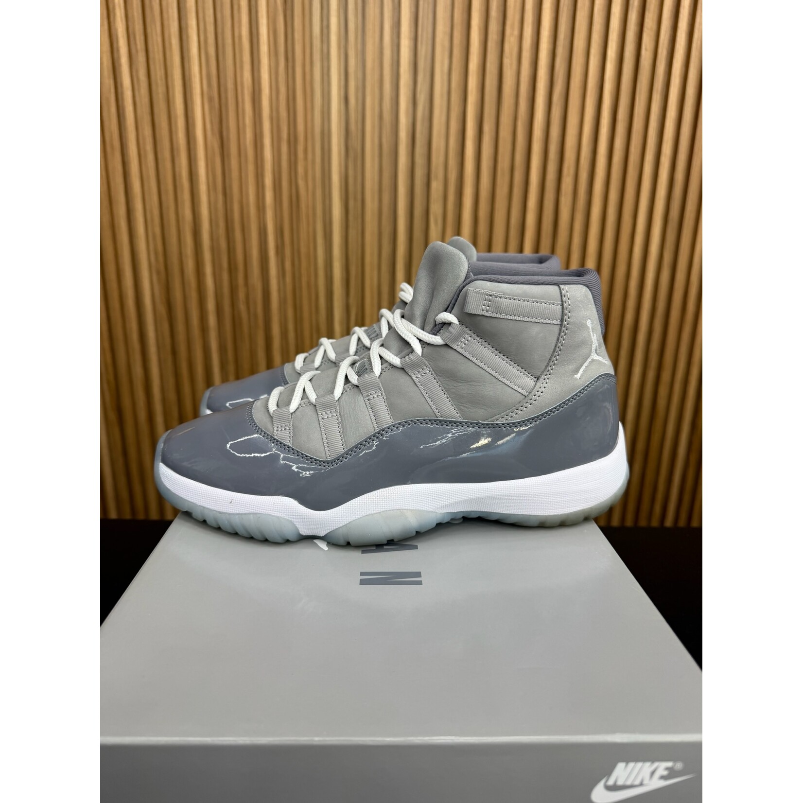 Jordan Jordan 11 Retro Cool Grey (2021) Size 10.5, PREOWNED