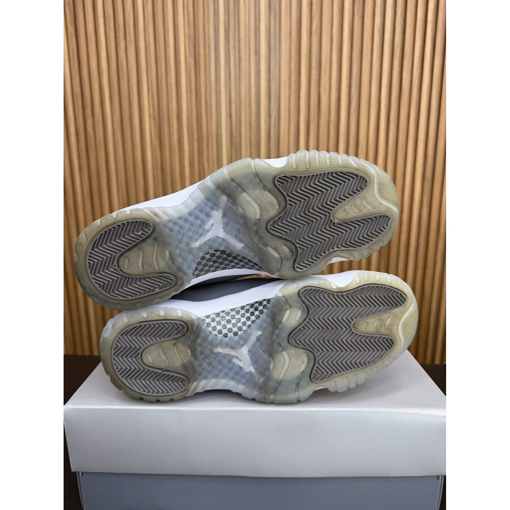 Jordan Jordan 11 Retro Cool Grey (2021) Size 10.5, PREOWNED
