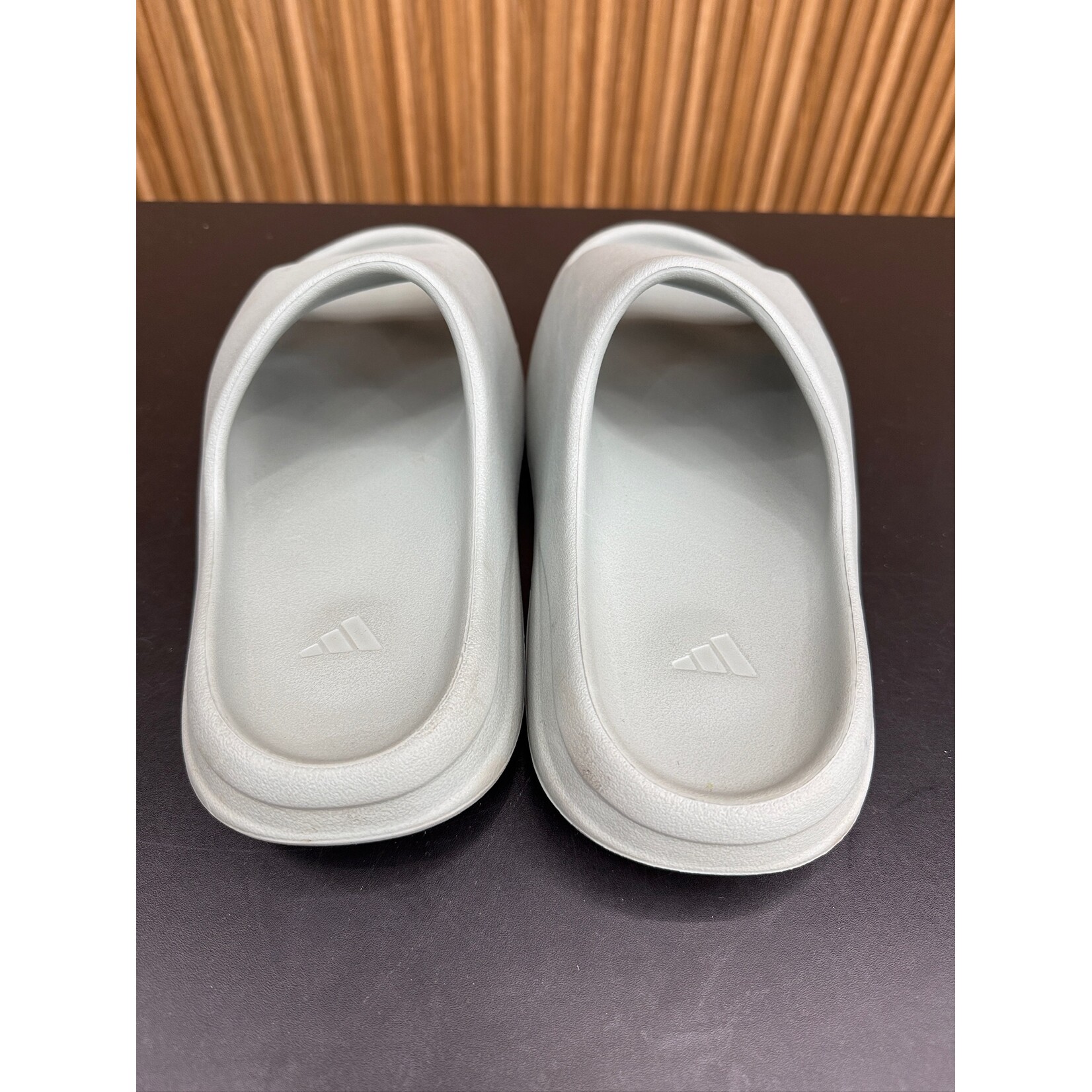 Adidas adidas Yeezy Slide Salt Size 10, PREOWNED NO BOX