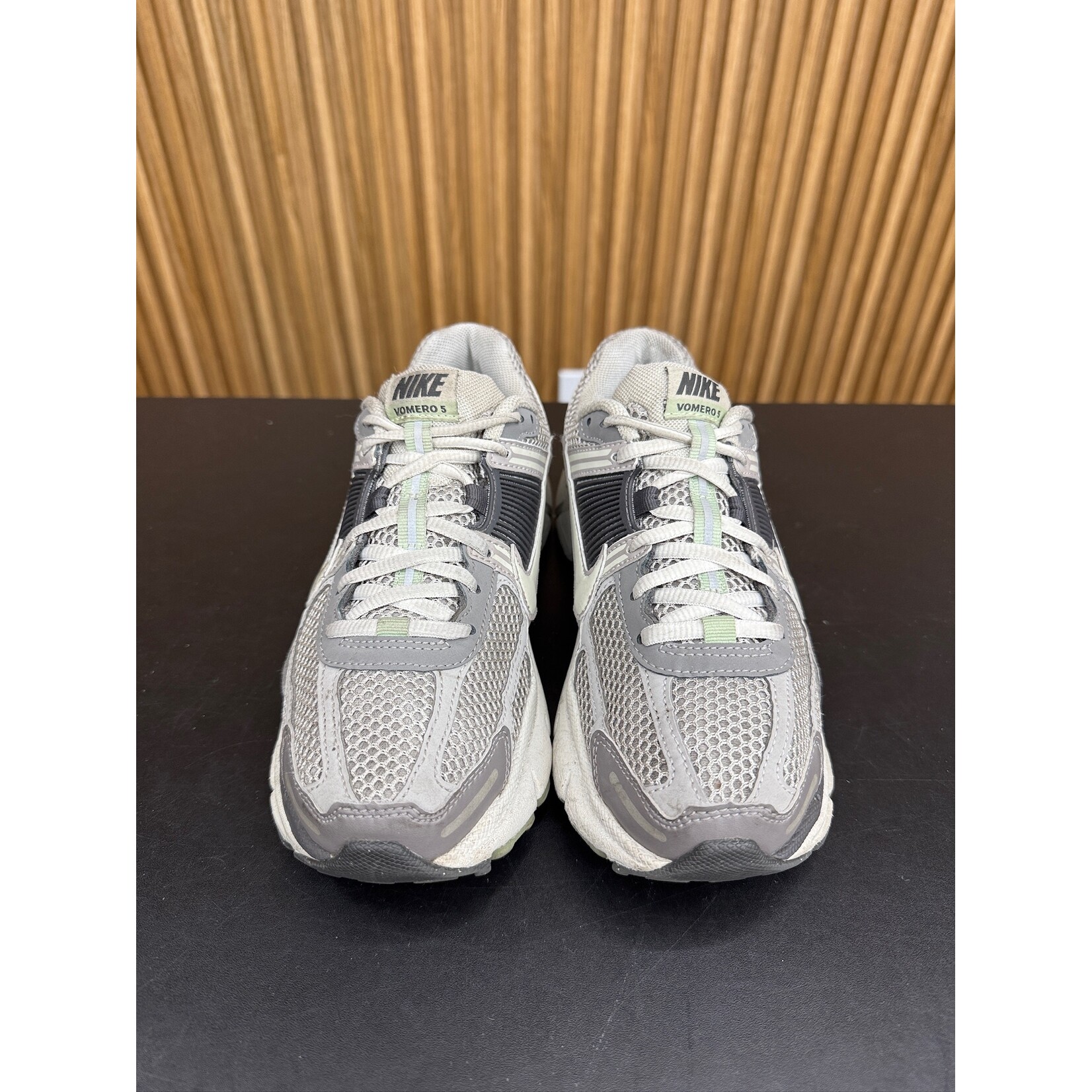 Nike Nike Zoom Vomero 5 Cobblestone Flat Pewter (Women's) Size 6.5, PREOWNED NO BOX