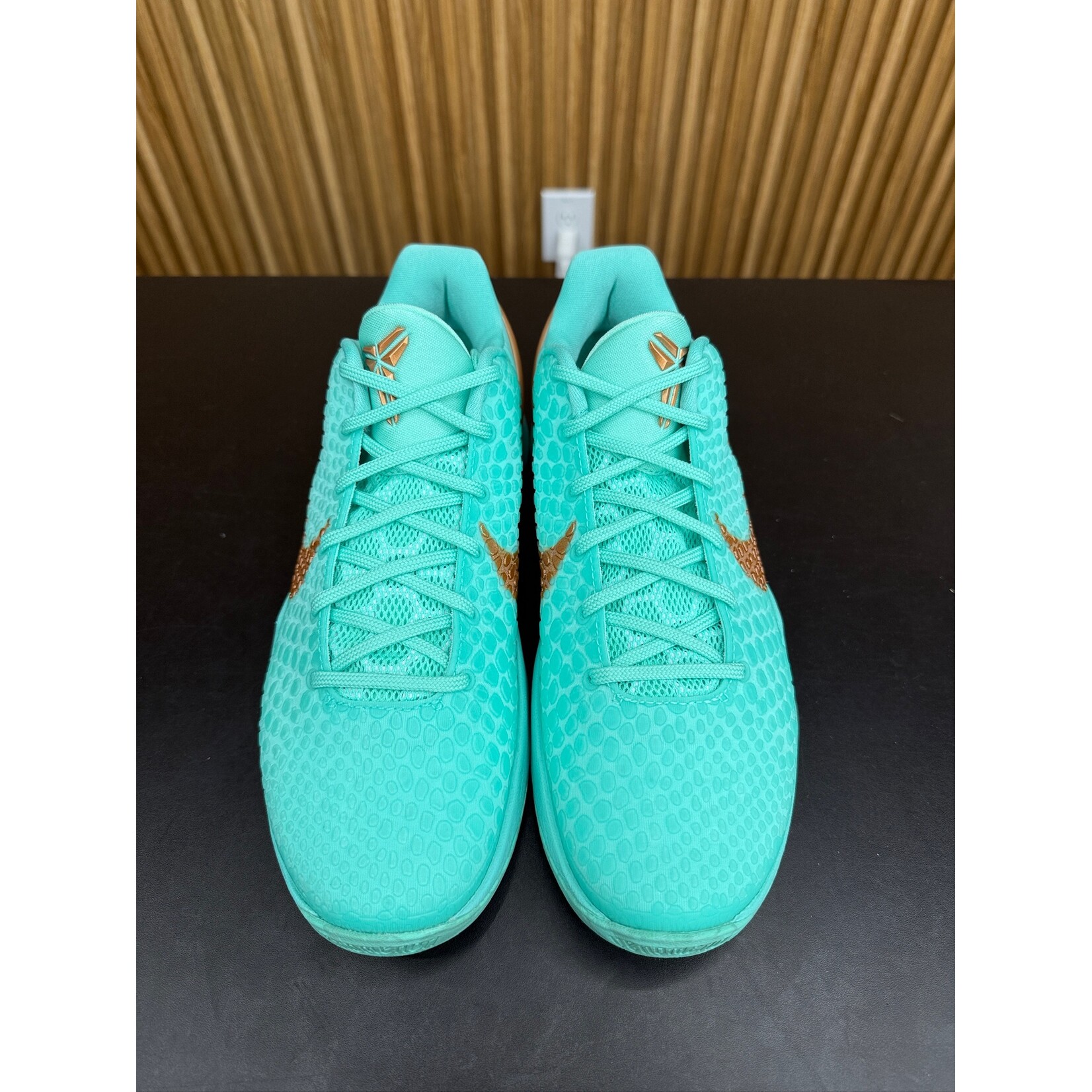 Nike Nike Kobe 6 Protro Jalen Brunson Statue of Liberty Size 8.5, PREOWNED NO BOX