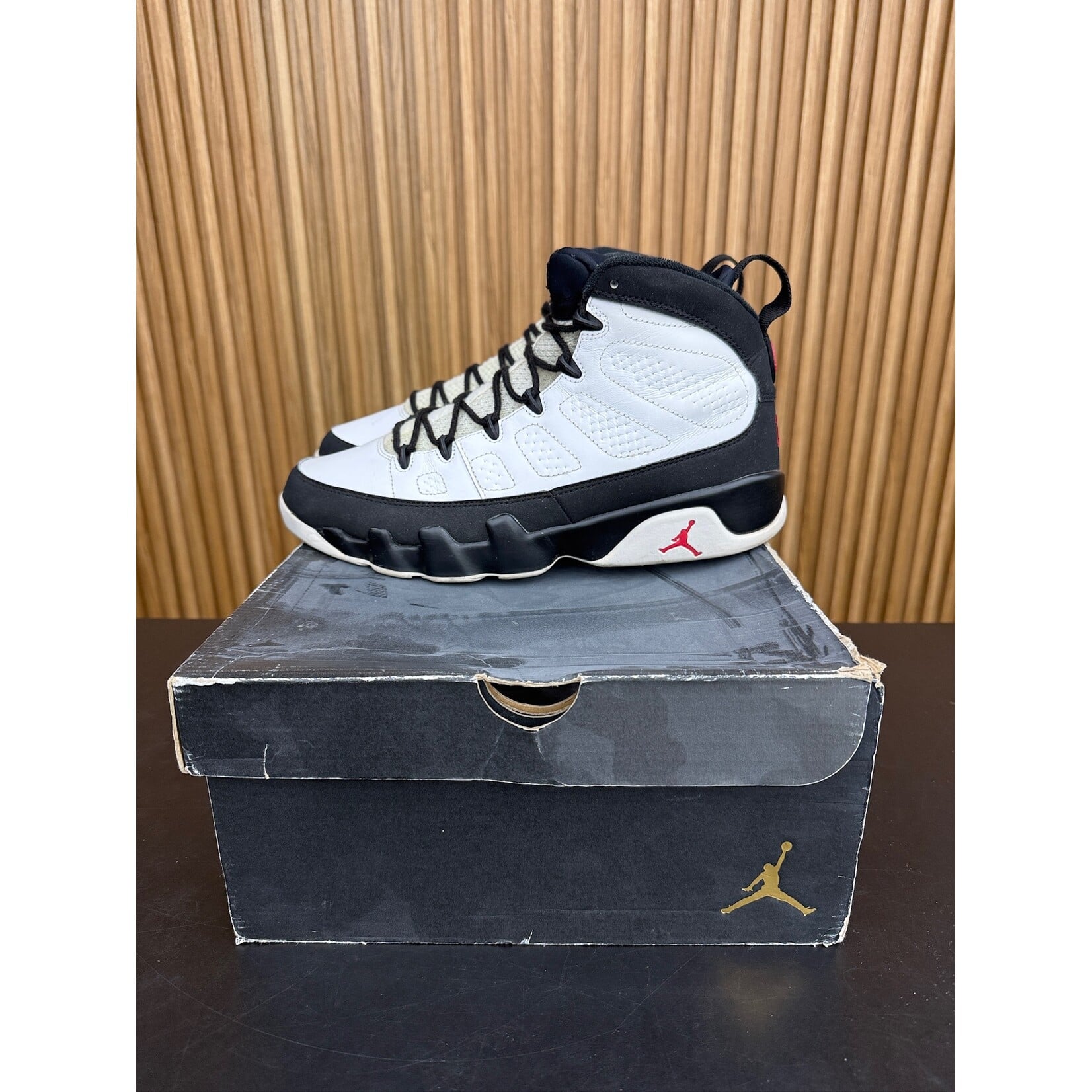 Jordan Jordan 9 Retro OG (2016) Size 10, PREOWNED REPLACEMENT BOX