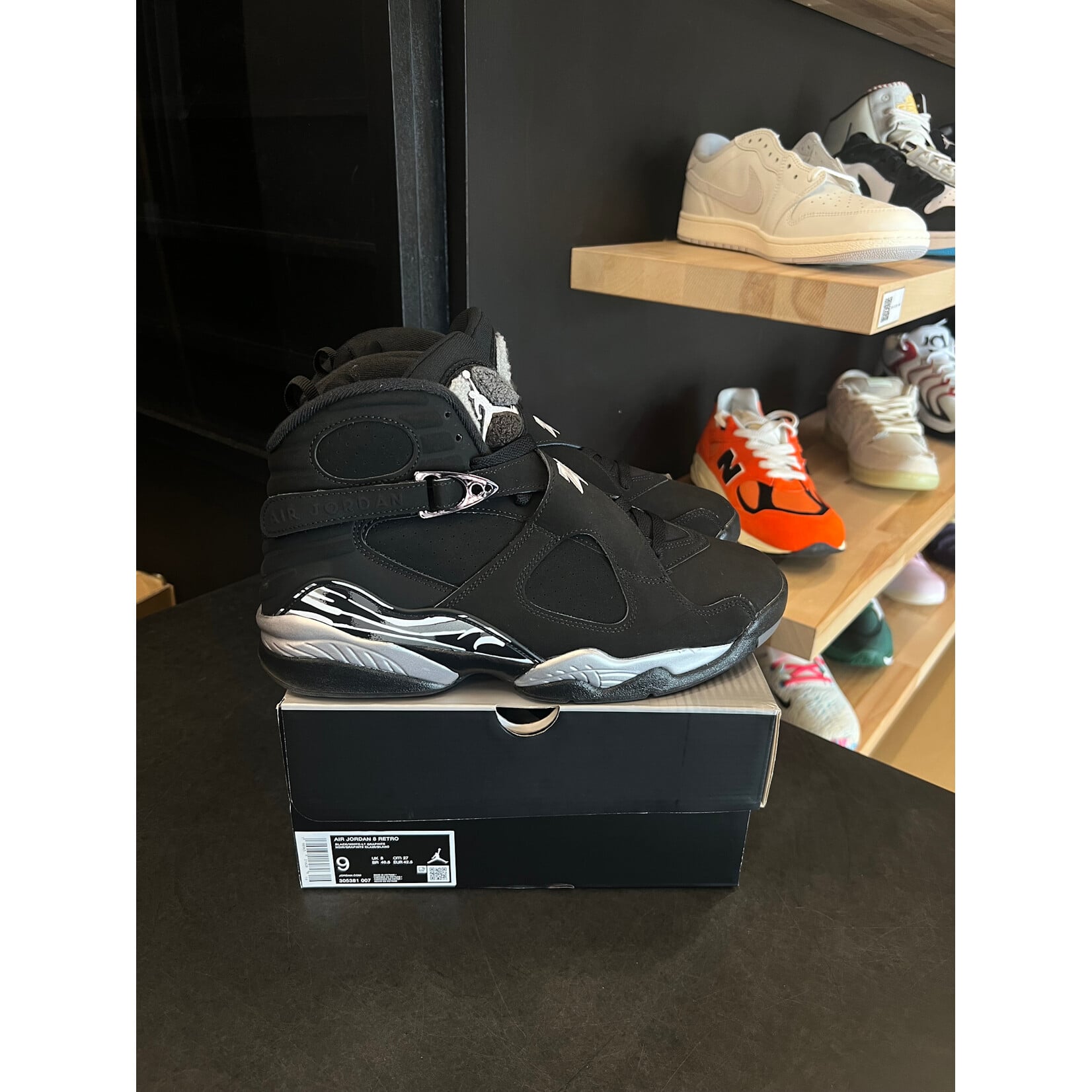 Jordan Jordan 8 Retro Chrome (2026) Size 9, PREOWNED