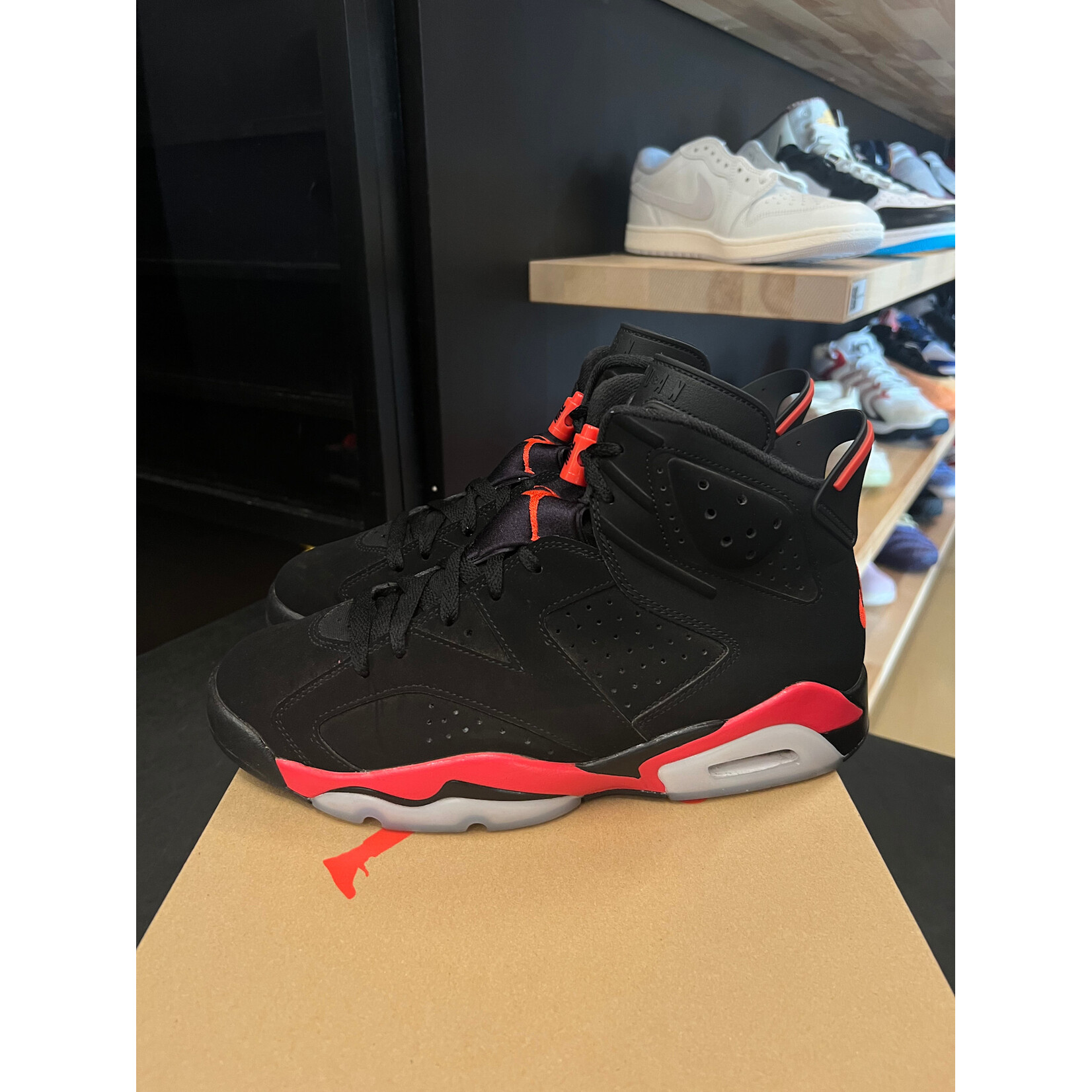Jordan Jordan 6 Retro Infrared Salesman Size 9, PREOWNED