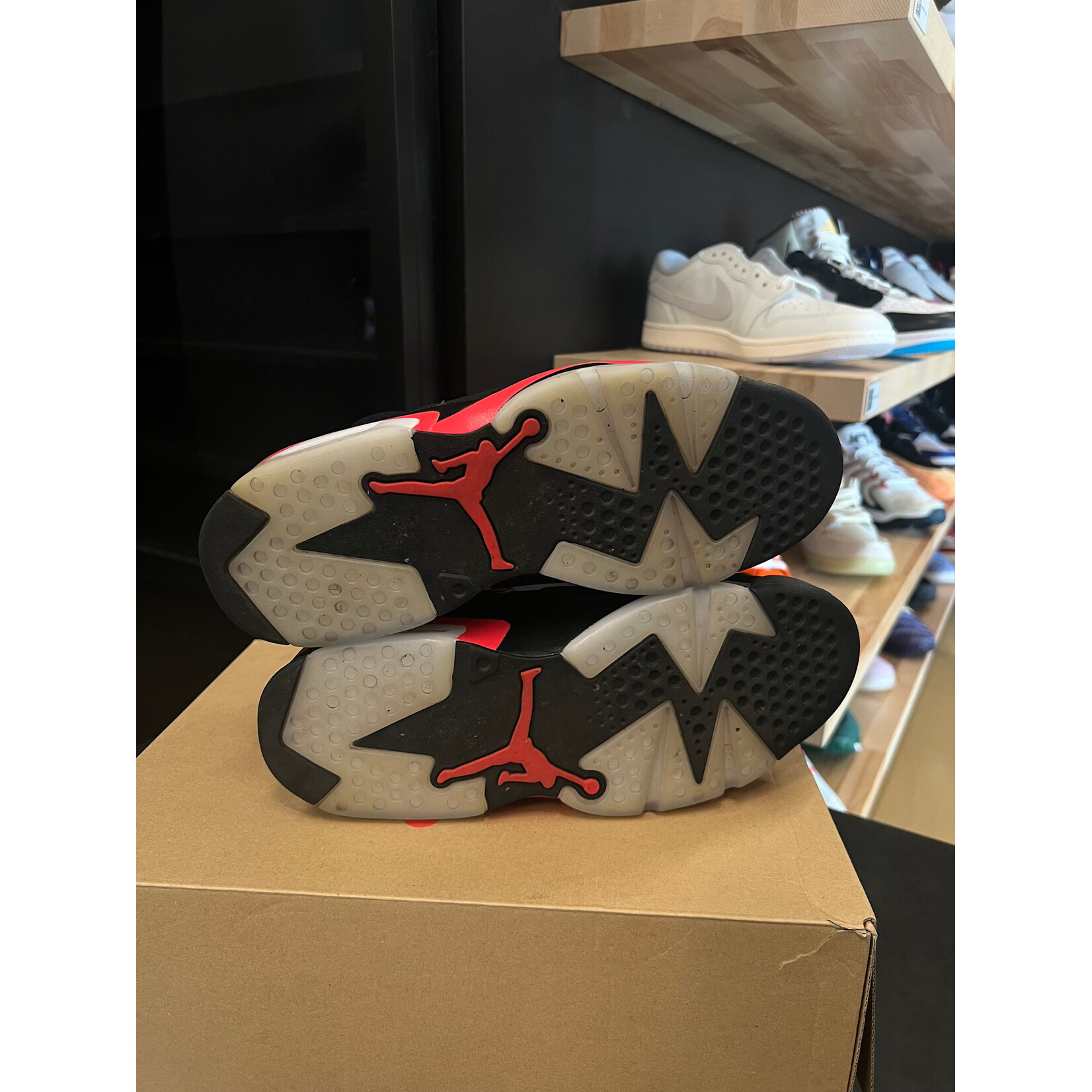 Jordan Jordan 6 Retro Infrared Salesman Size 9, PREOWNED