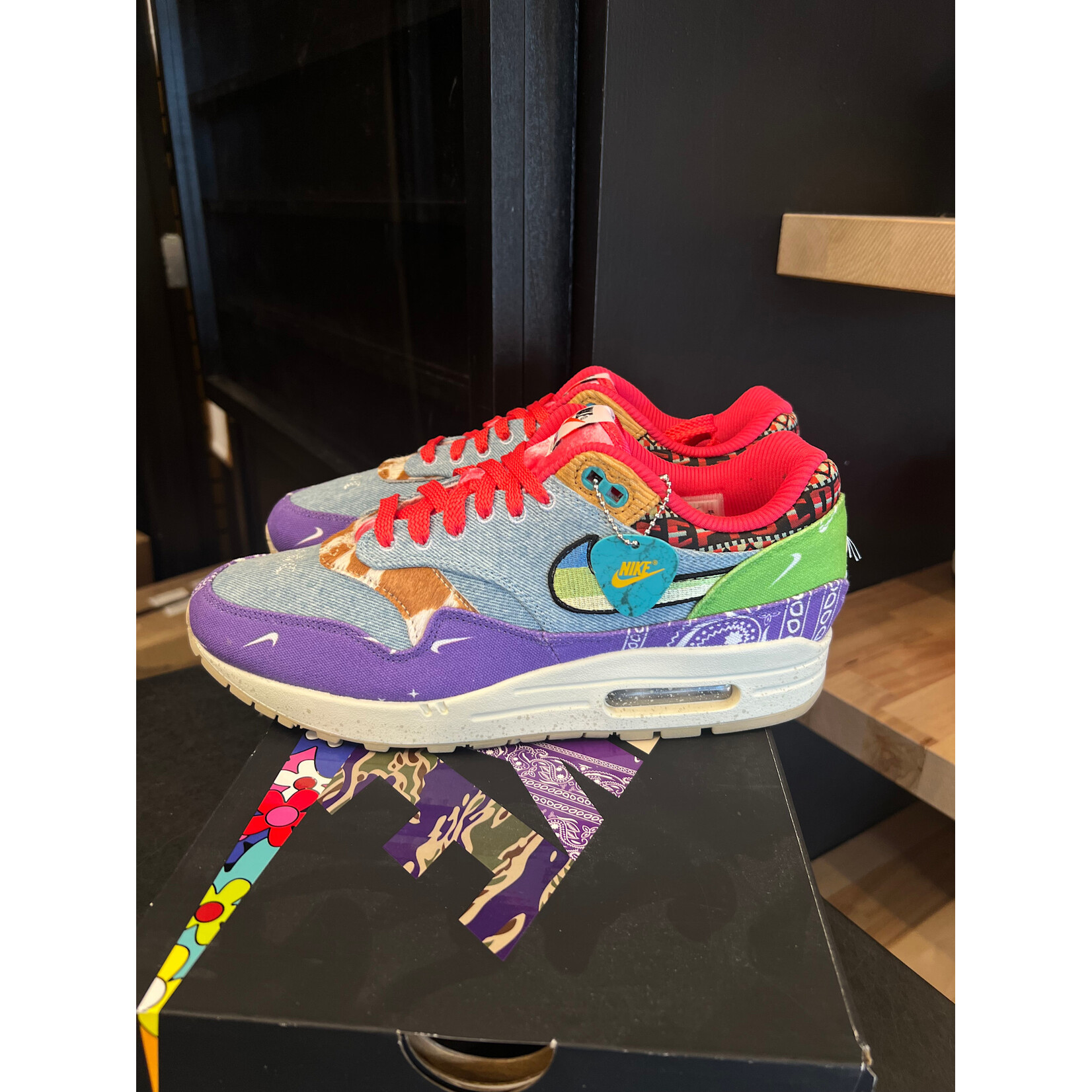 Nike Nike Air Max 1 SP Concepts Far Out (Regular Box) Size 8.5, PREOWNED*