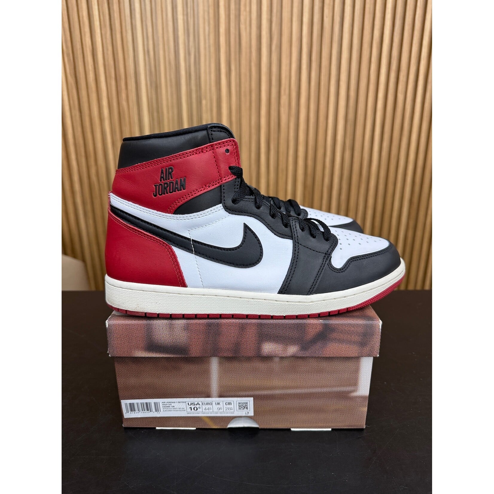 Jordan Jordan 1 Retro High OG Black Toe Reimagined Size 10.5, PREOWNED*