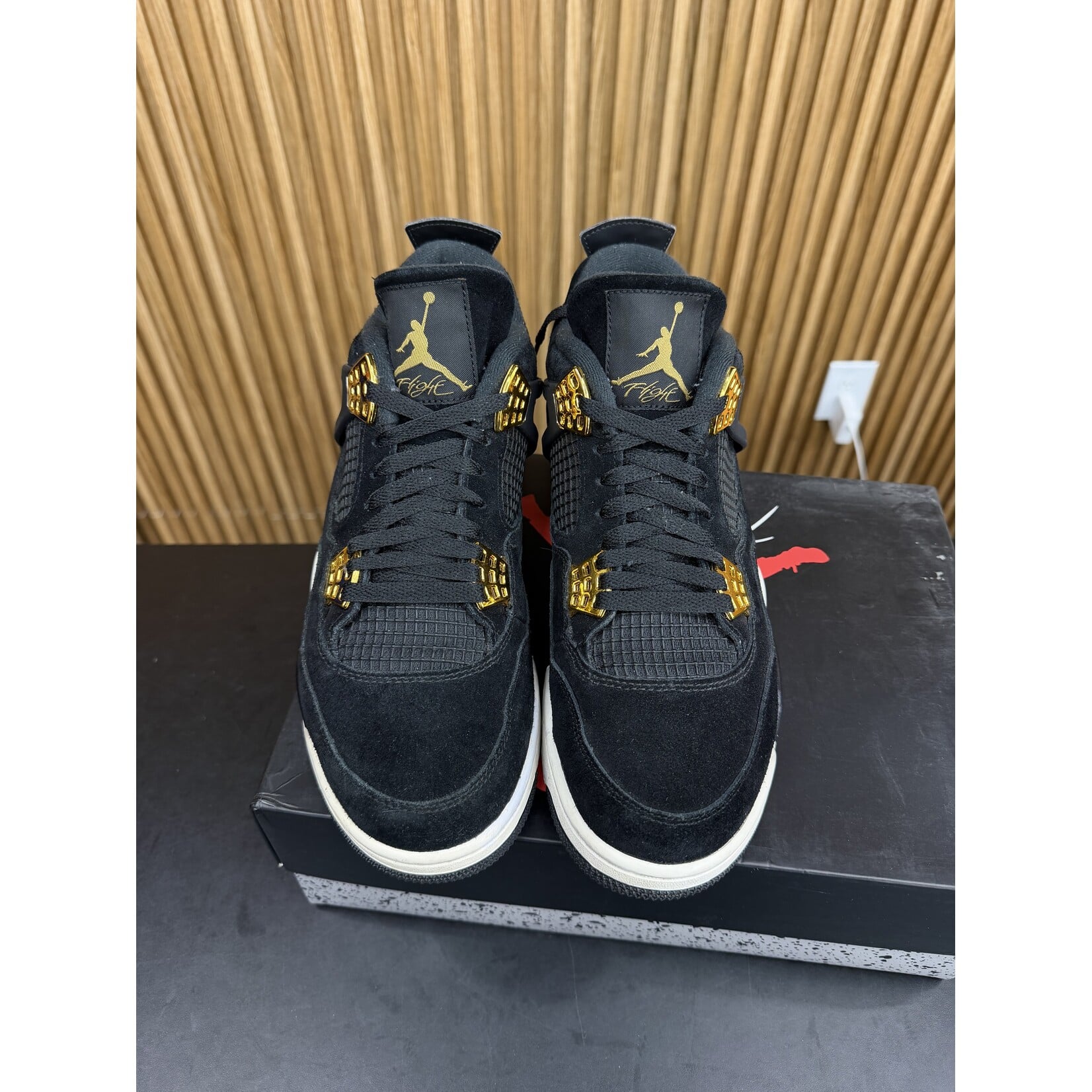 Jordan Jordan 4 Retro Royalty Size 10.5, PREOWNED*