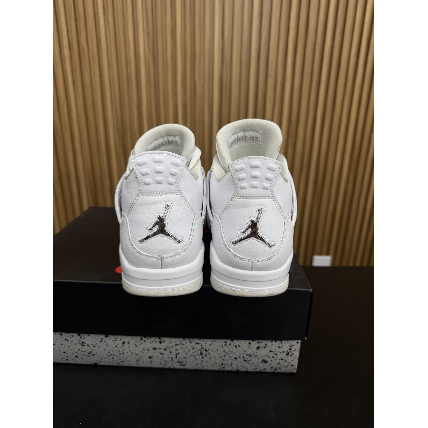Jordan Jordan 4 Retro Pure Money (2017) Size 10.5, PREOWNED*