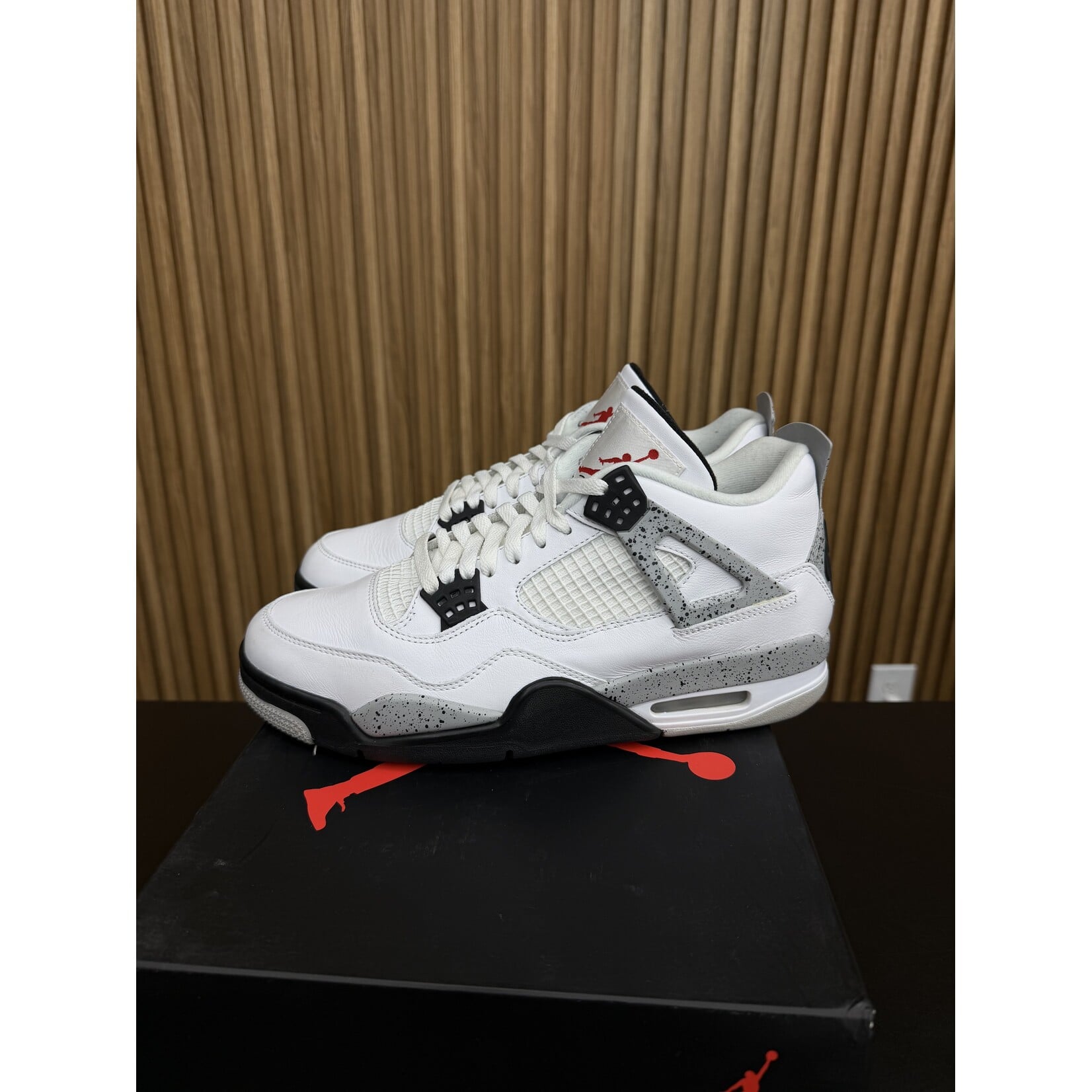 Jordan Jordan 4 Retro White Cement (2016) Size 10, PREOWNED*
