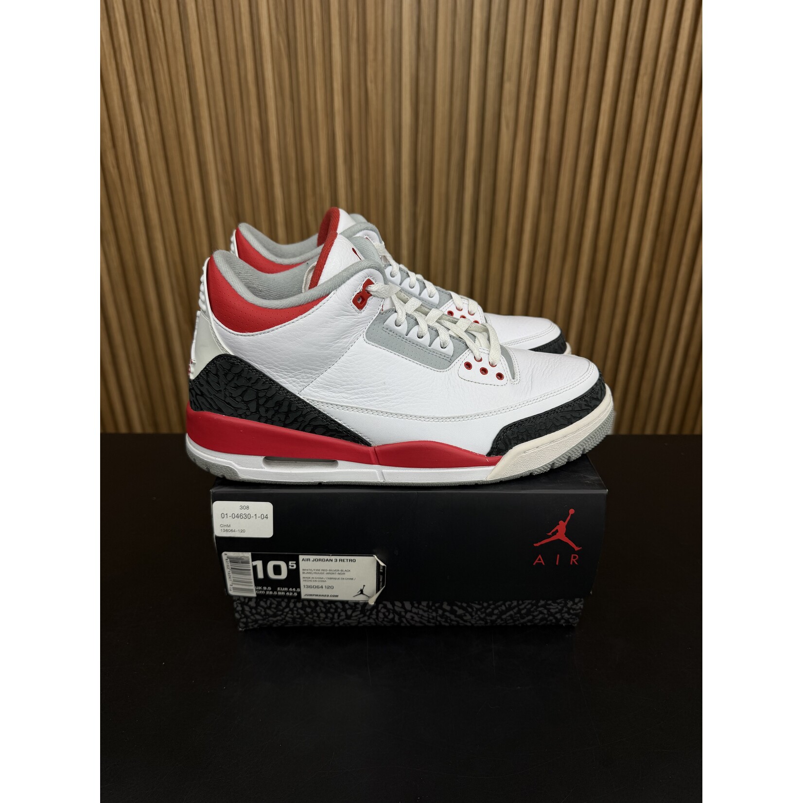 Jordan Jordan 3 Retro Fire Red (2013) Size 10.5, PREOWNED*