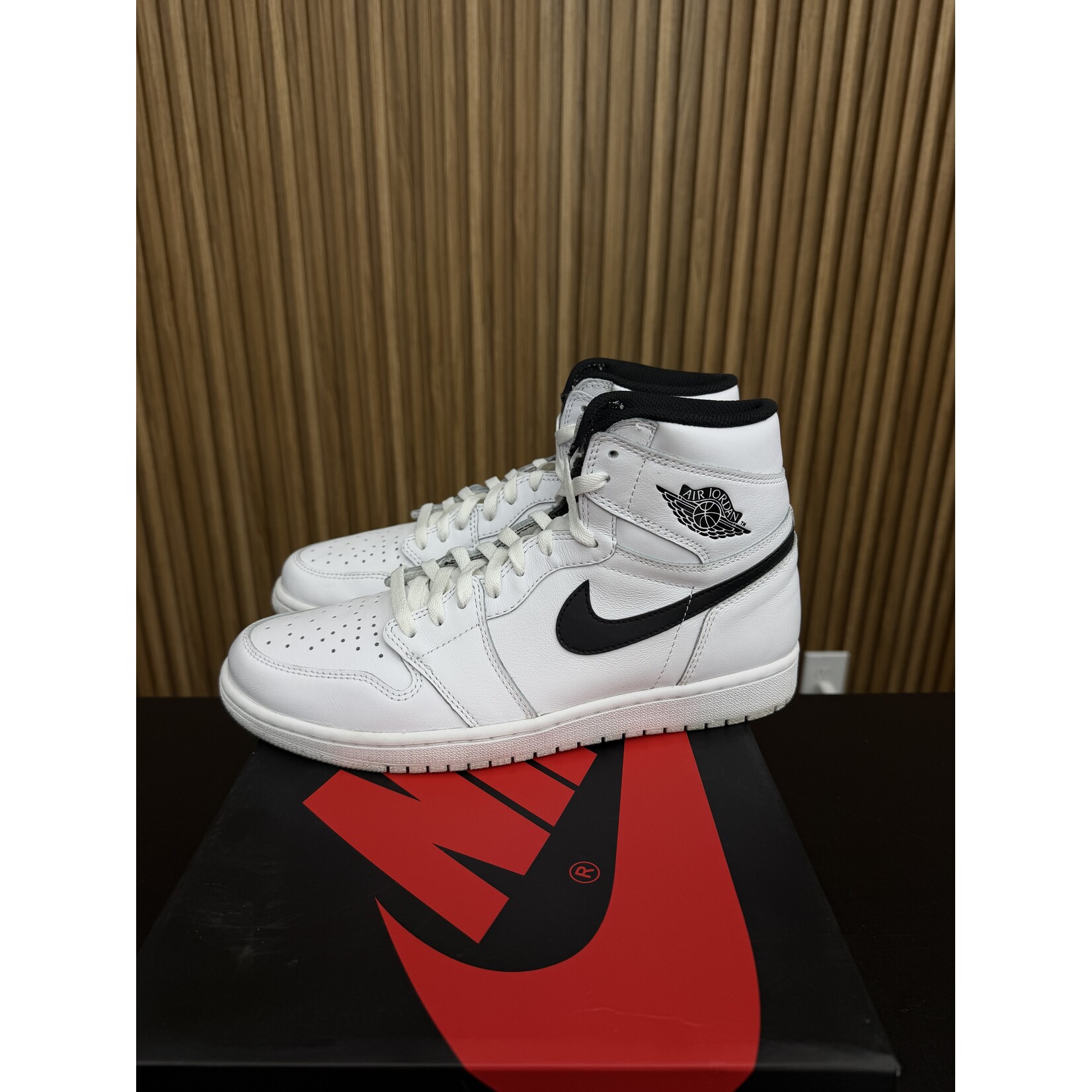 Jordan Jordan 1 Retro Yin Yang White Size 10.5, PREOWNED*
