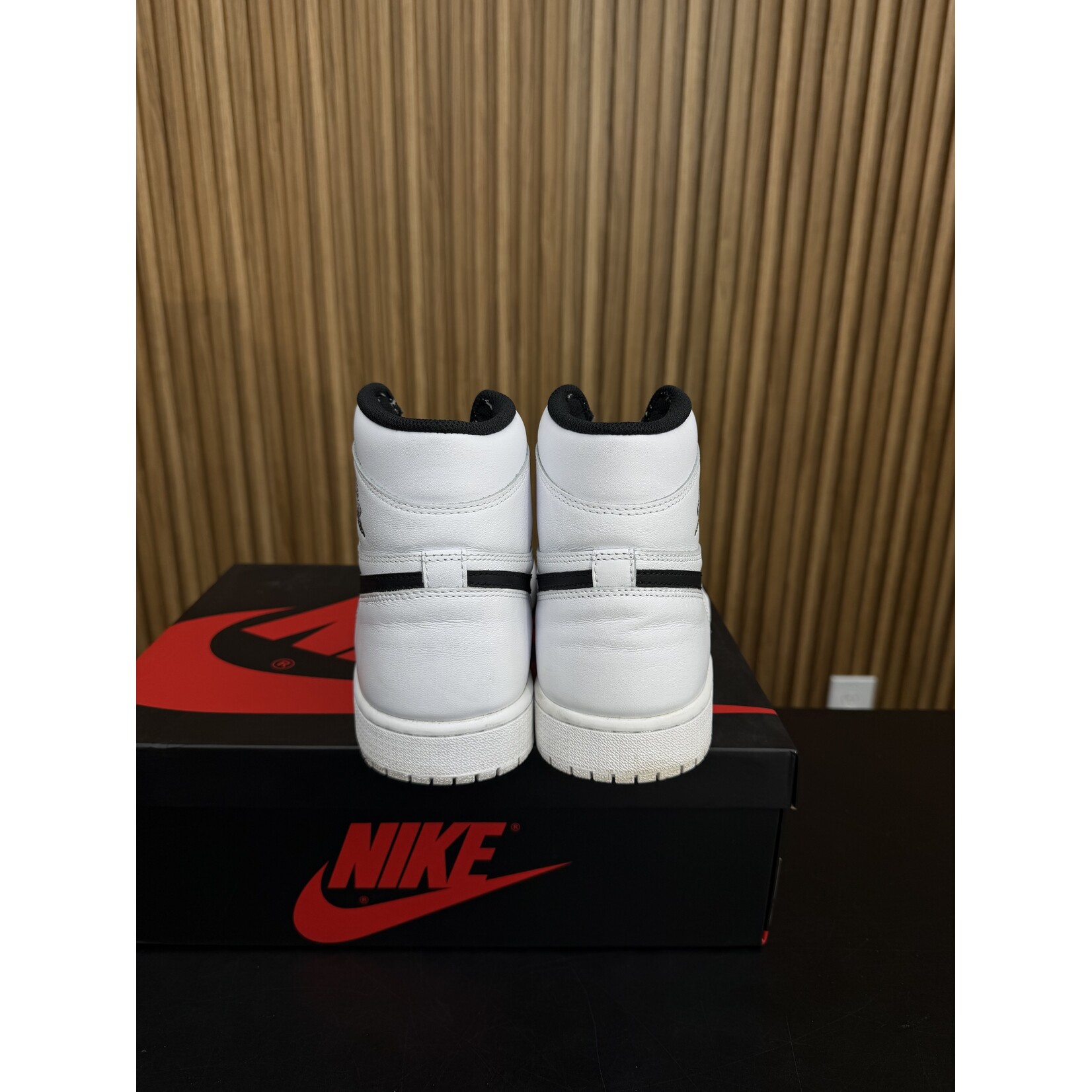 Jordan Jordan 1 Retro Yin Yang White Size 10.5, PREOWNED*