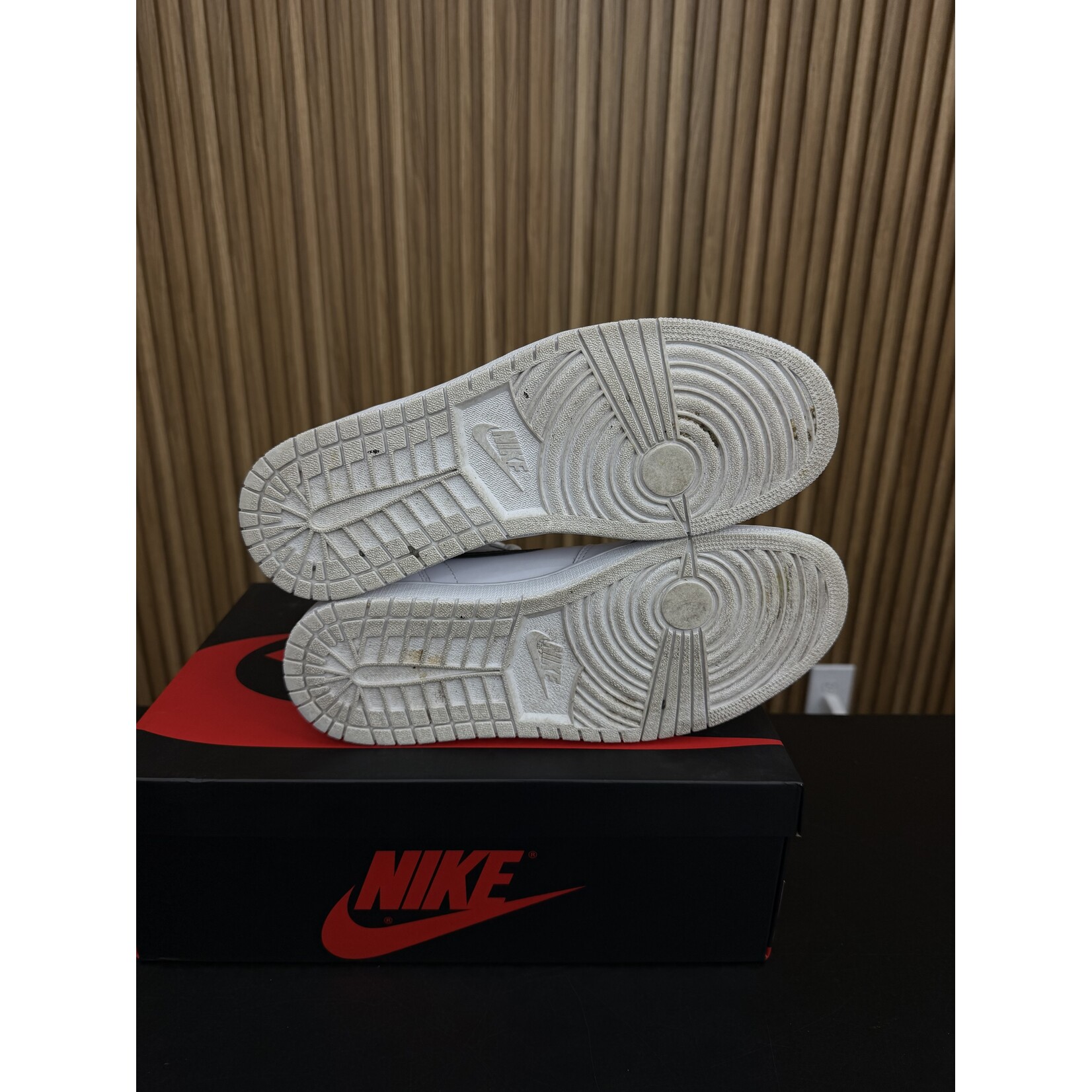Jordan Jordan 1 Retro Yin Yang White Size 10.5, PREOWNED*