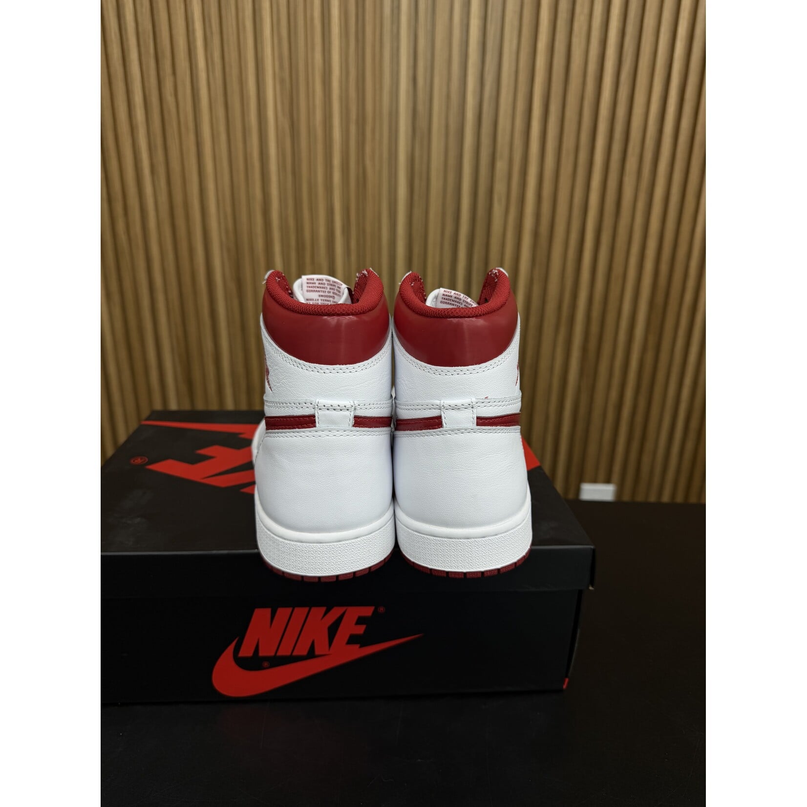 Jordan Jordan 1 Retro Metallic Red (2017) Size 10.5, PREOWNED*