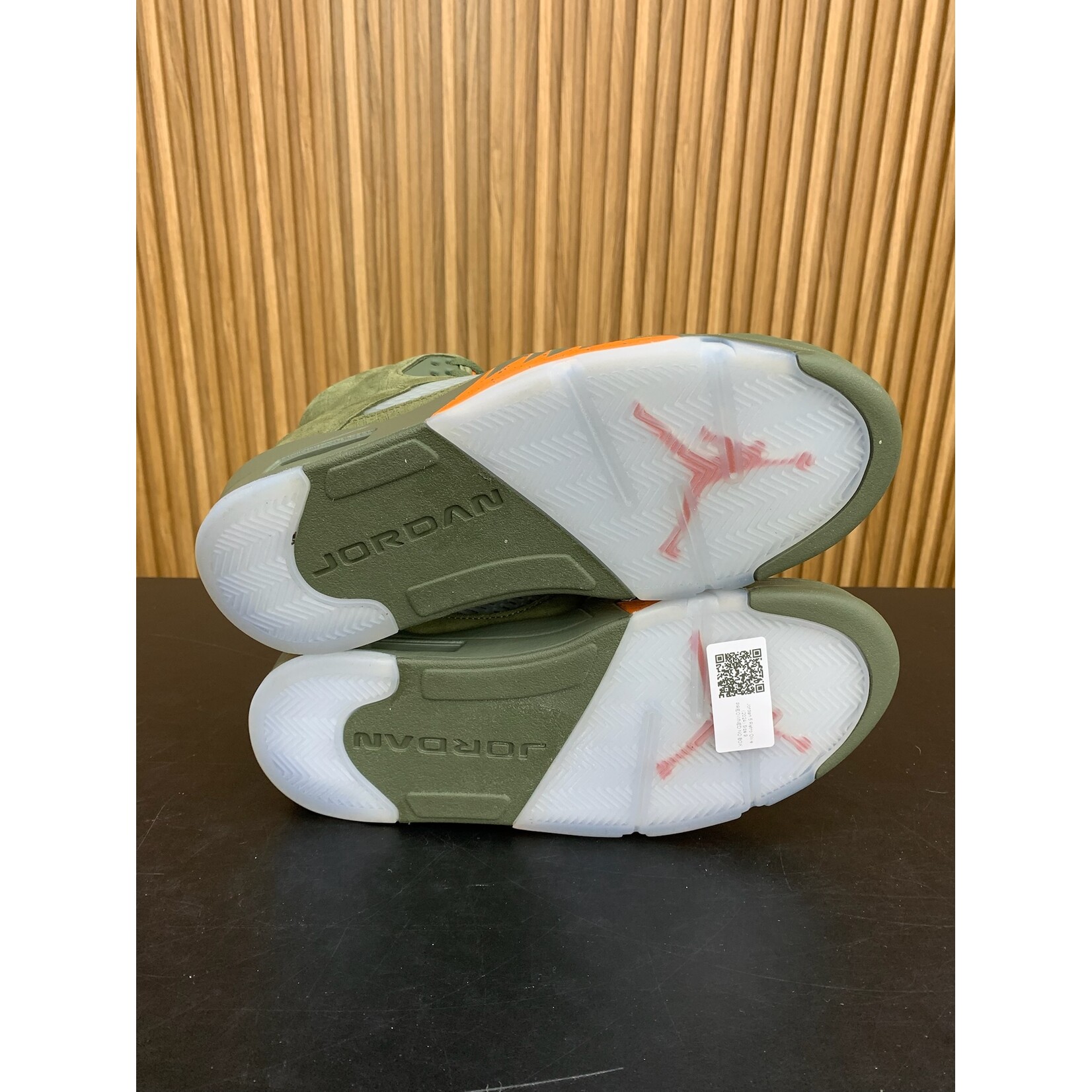 Jordan Jordan 5 Retro Olive (2024) Size 9, PREOWNED NO BOX*